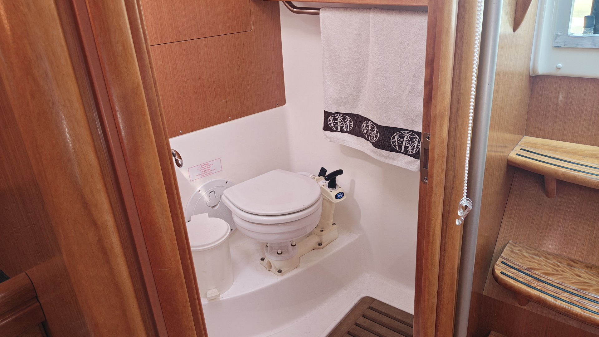 BAVARIA - 33 SPORT à vendre