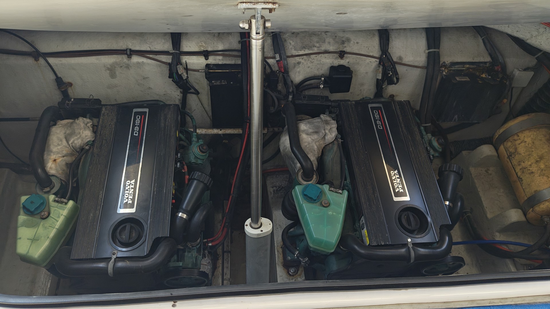 BAVARIA - 33 SPORT à vendre