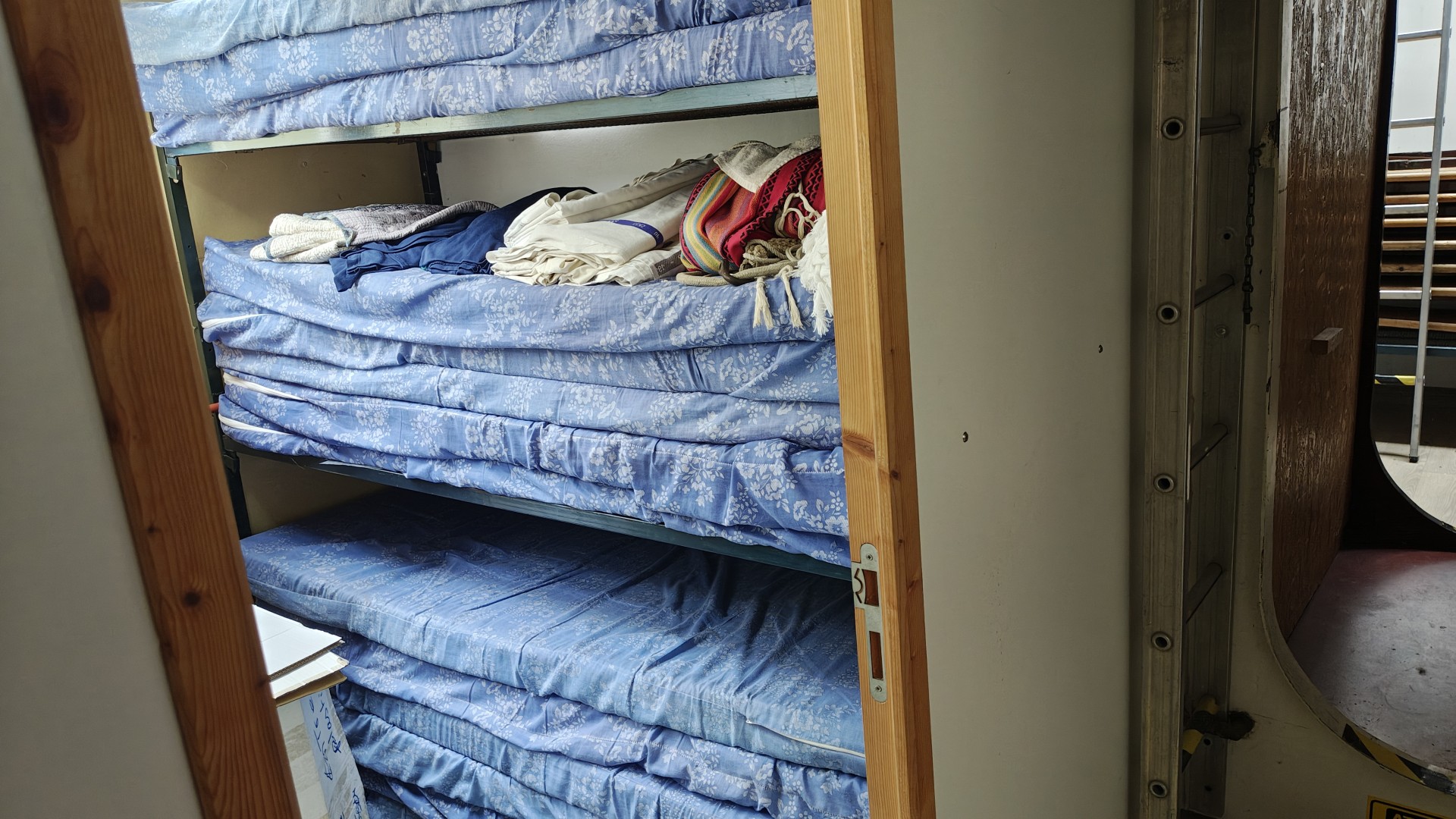 Chantier ALKMAR - Peniche 28 m à vendre