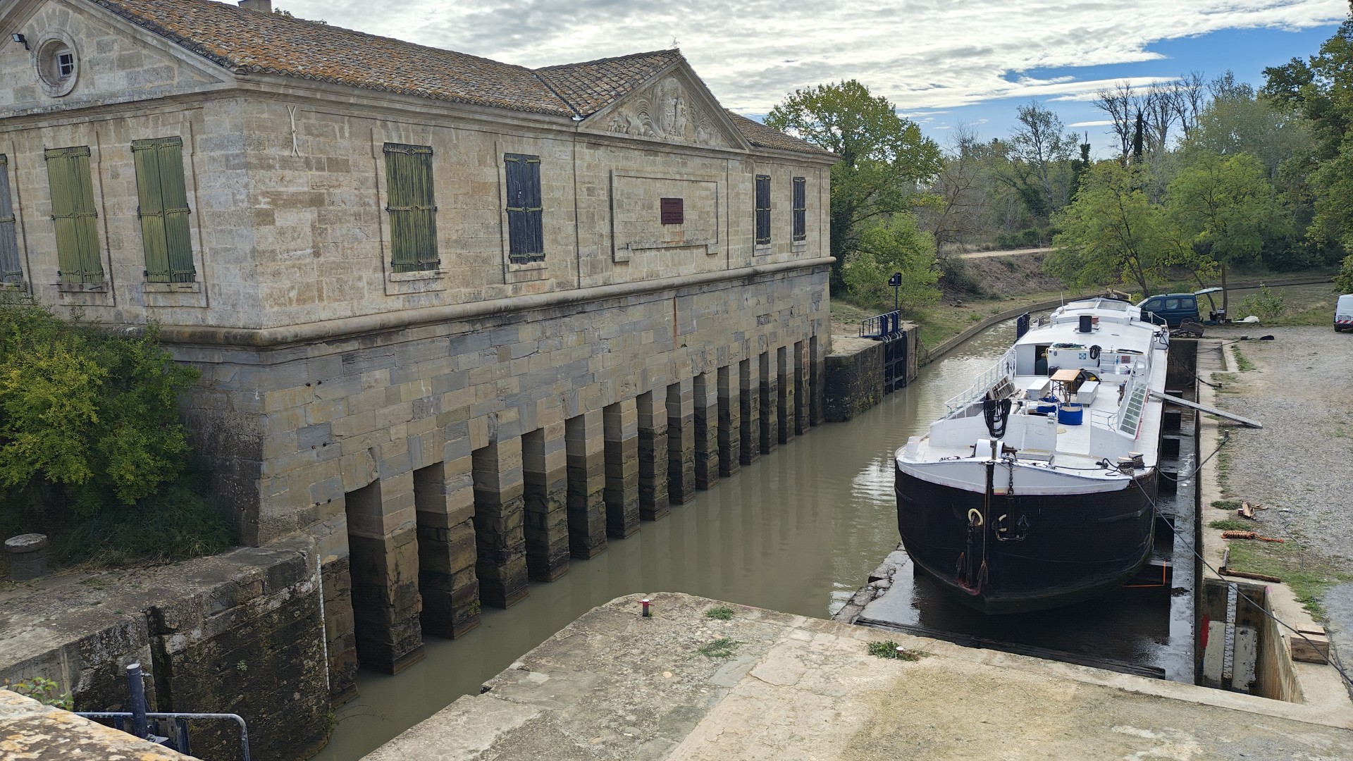 Chantier ALKMAR - Peniche 28 m à vendre