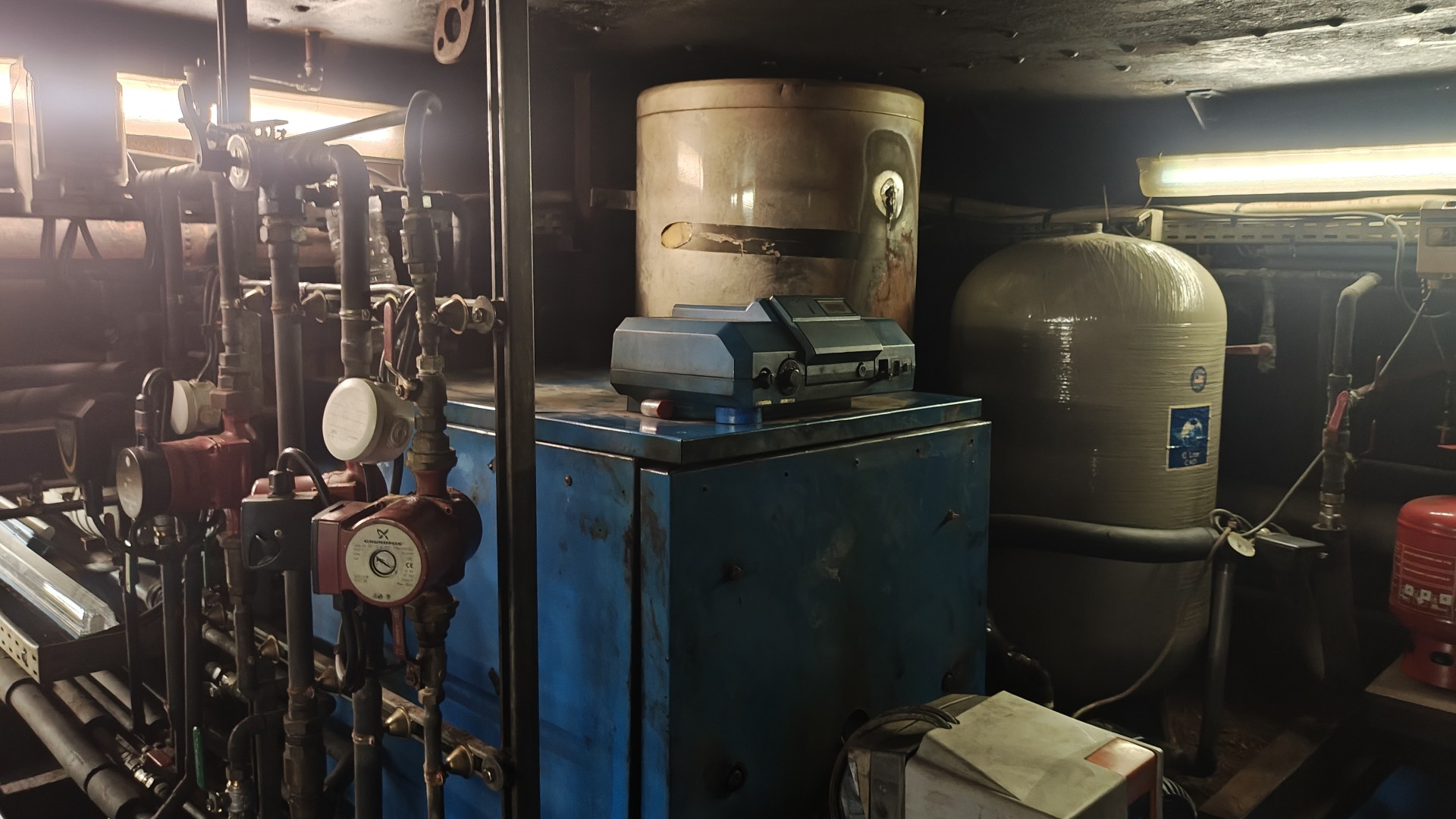 Chantier MICHAUT - Peniche 29.37m à vendre