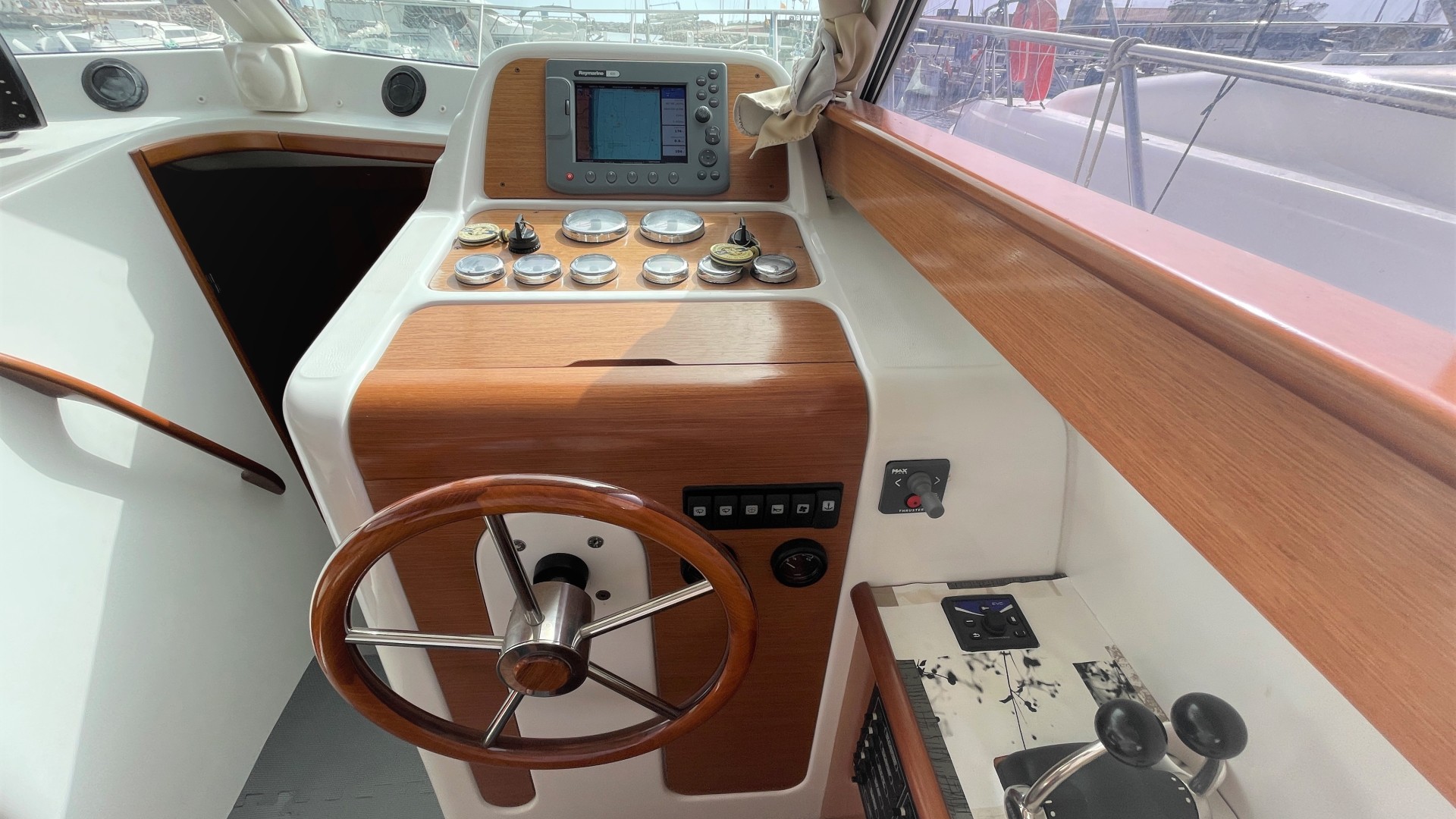 BENETEAU - ANTARES 10.80 à vendre