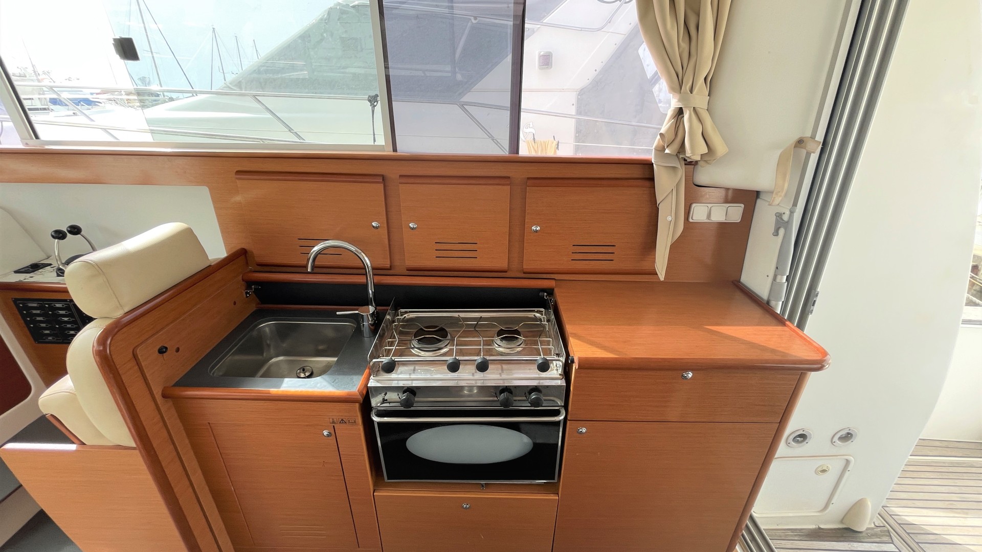 BENETEAU - ANTARES 10.80 à vendre