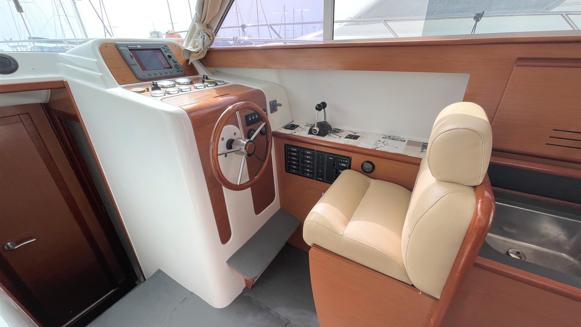 BENETEAU - ANTARES 10.80 à vendre
