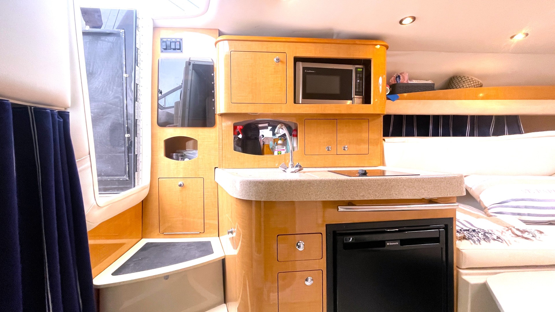 FOUR WINNS - 258 VISTA à vendre