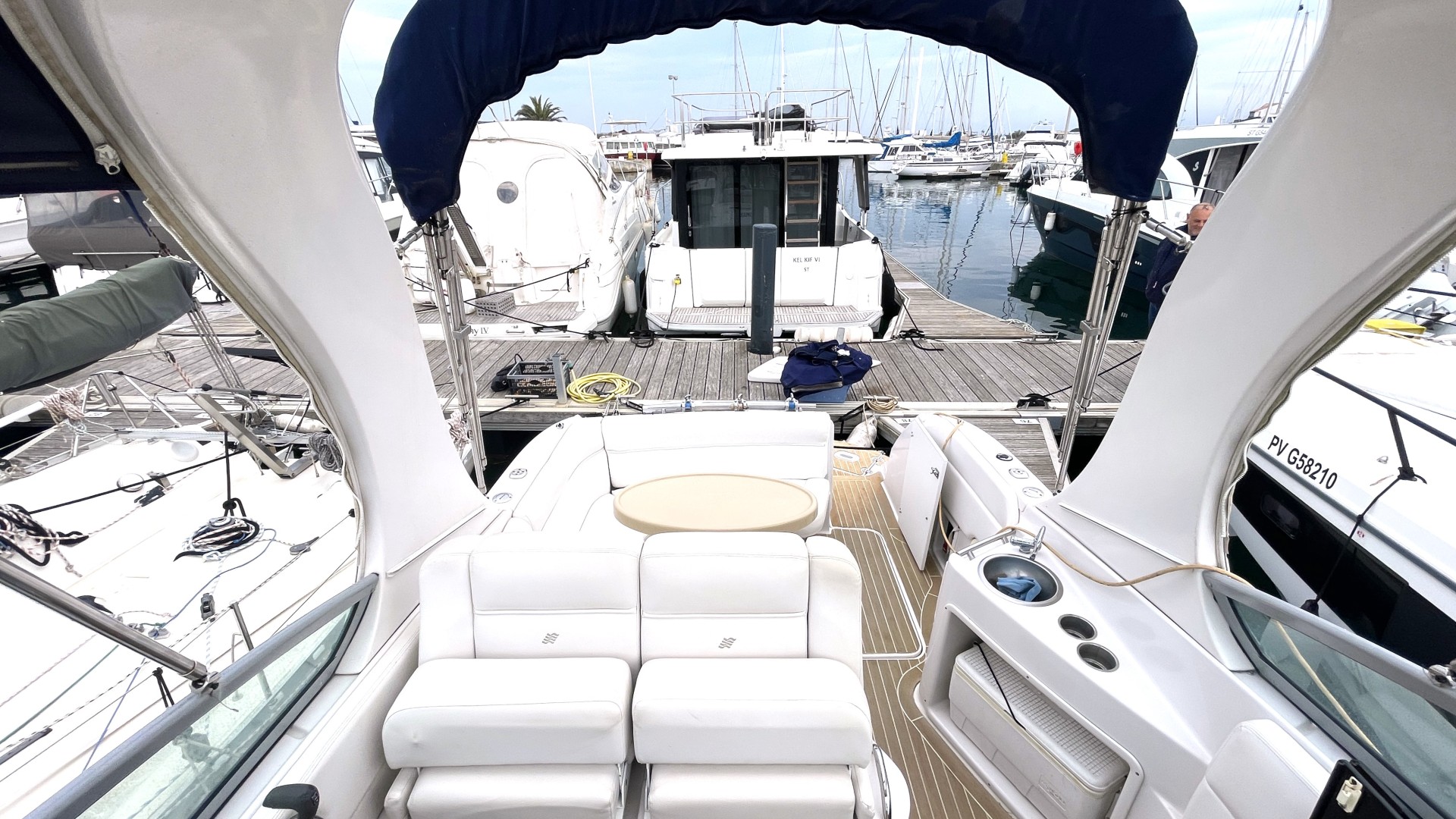 FOUR WINNS - 258 VISTA à vendre