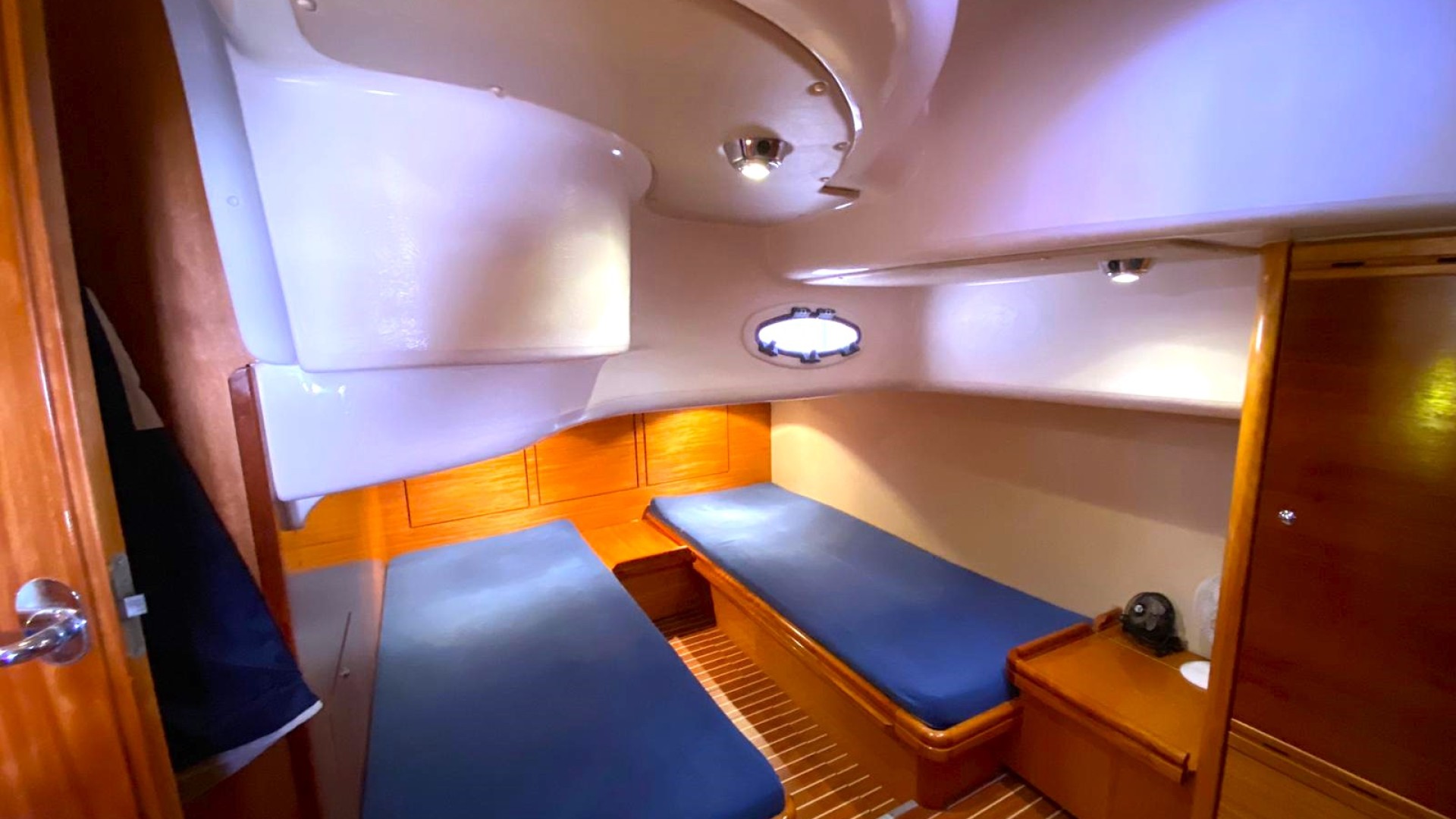 BAVARIA - 37 SPORT HT à vendre