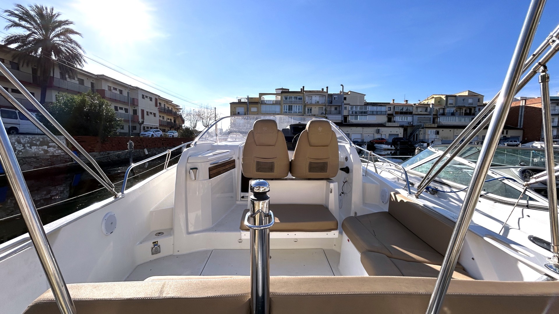 JEANNEAU - CAP CAMARAT 8,5WA à vendre