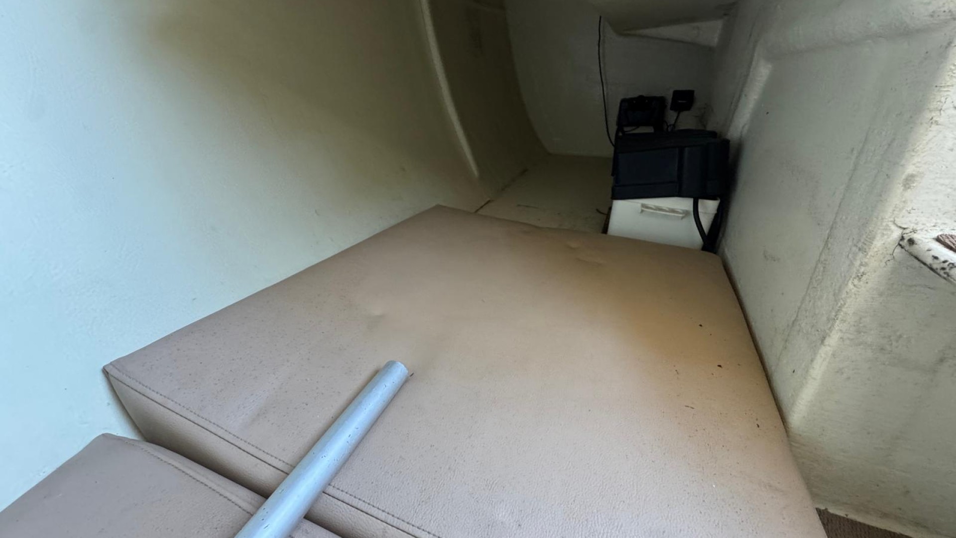 LATITUDE 46 - TOFINOU 9.50 à vendre