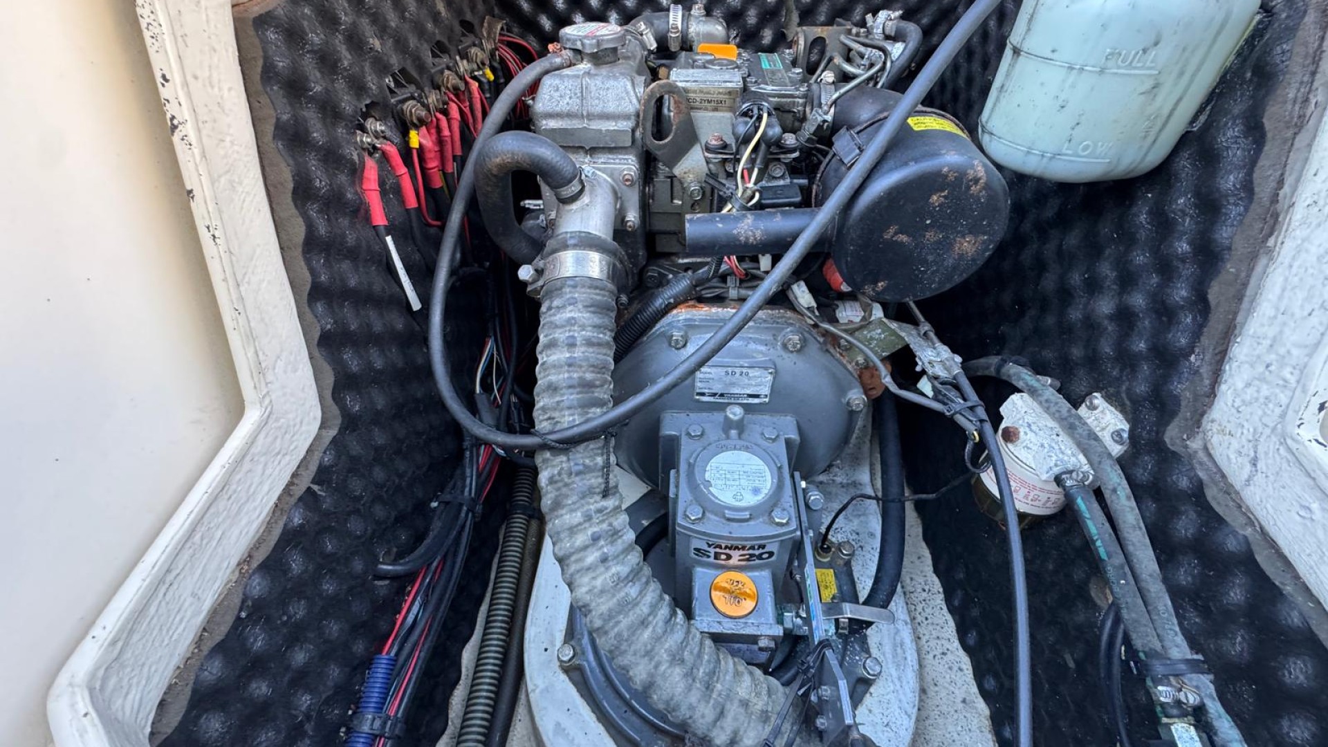 LATITUDE 46 - TOFINOU 9.50 à vendre