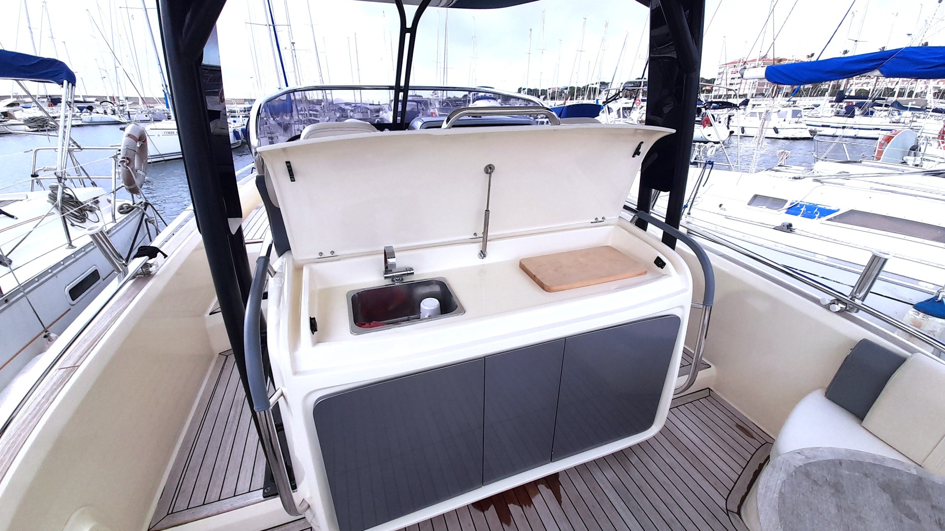 INVICTUS - GT 320 à vendre