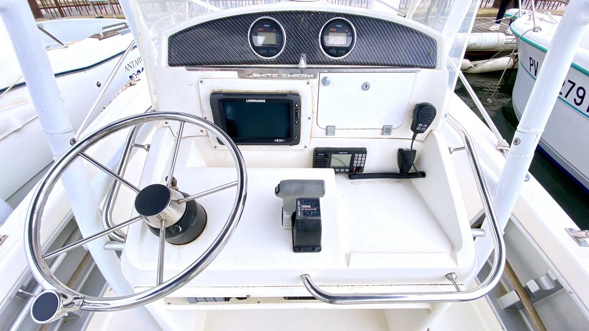 WHITE SHARK - 225 à vendre