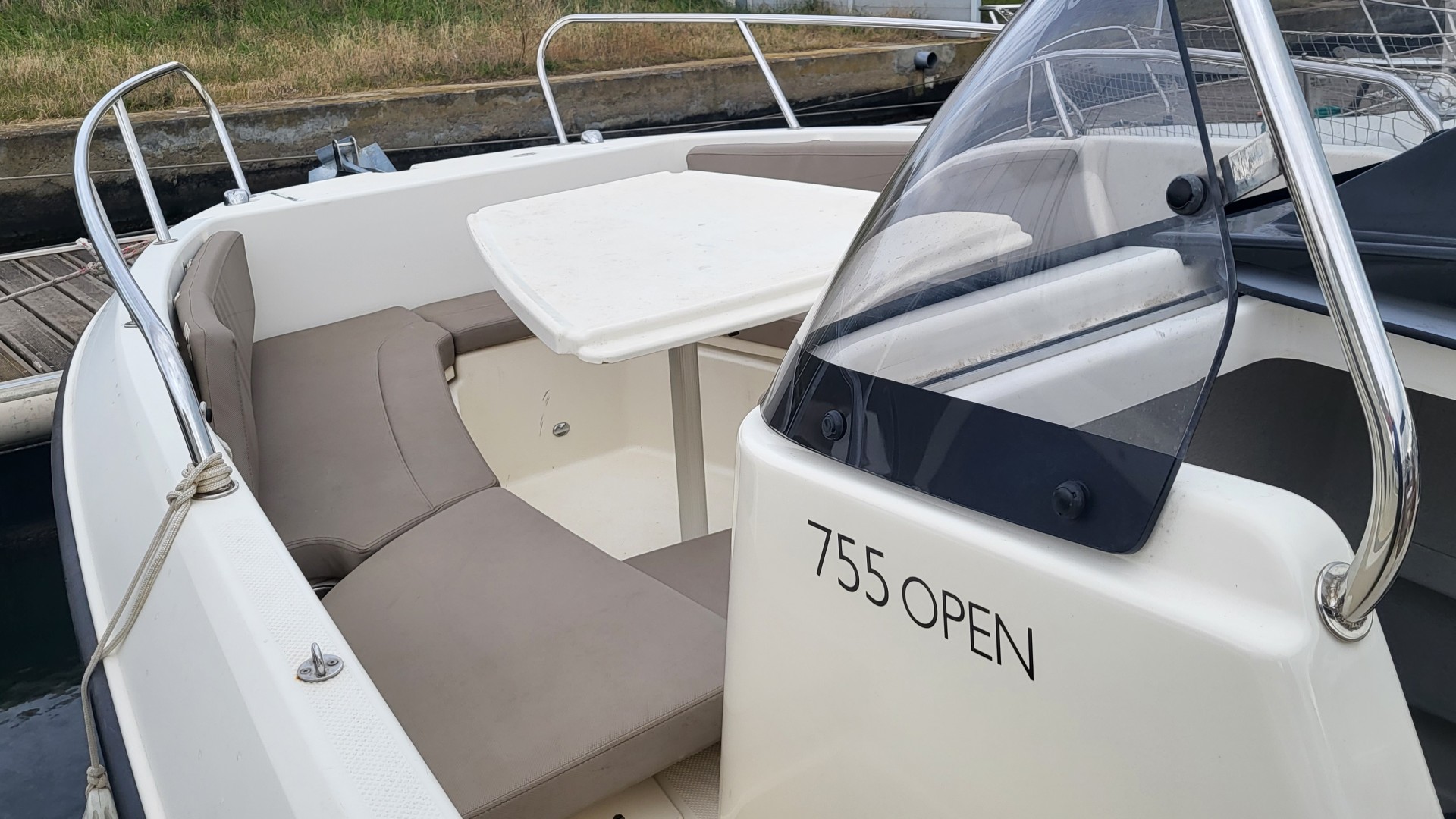 QUICKSILVER - ACTIVE 755 Open à vendre