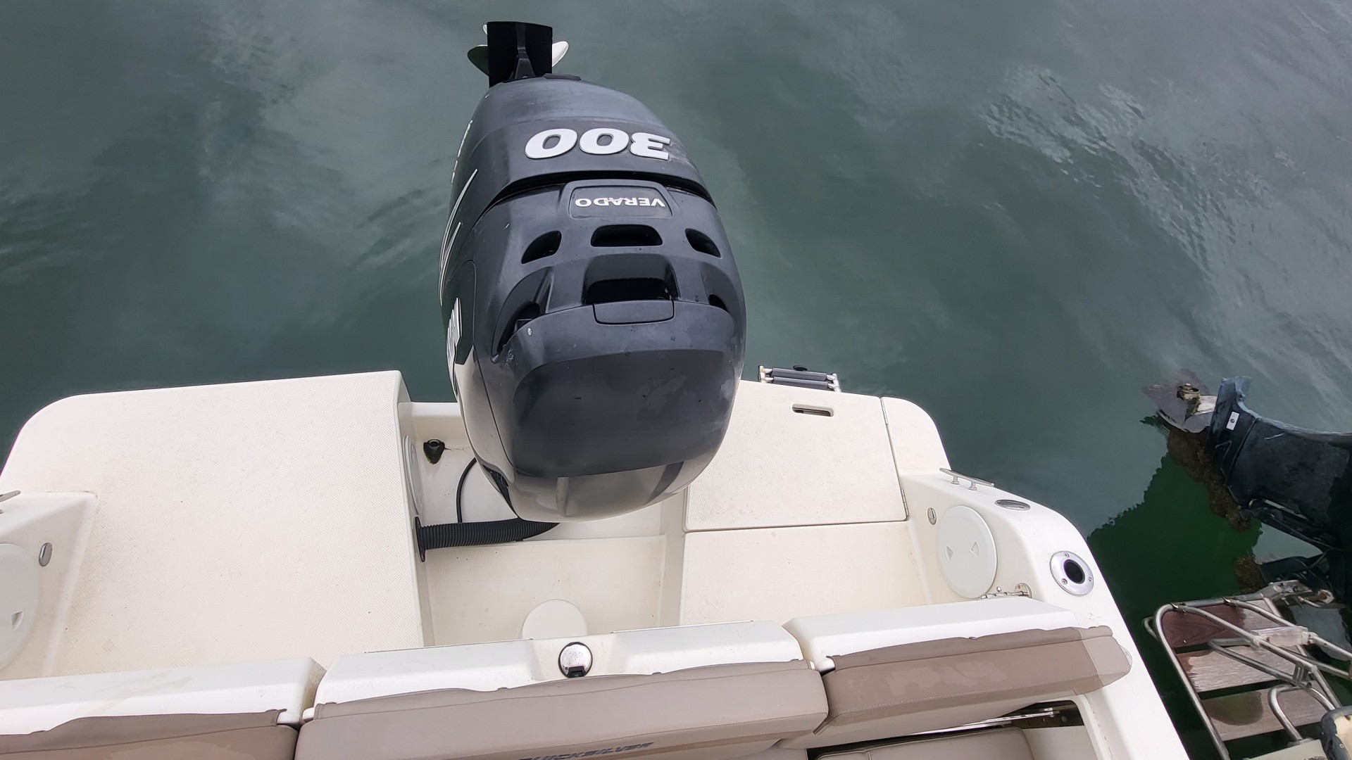 QUICKSILVER - ACTIVE 755 Open à vendre
