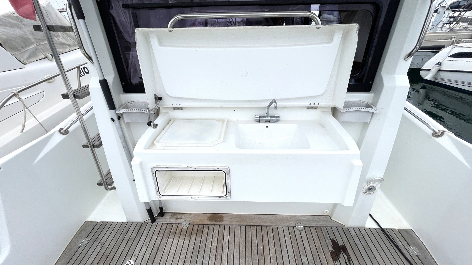 BENETEAU - BARRACUDA 9 FLY à vendre