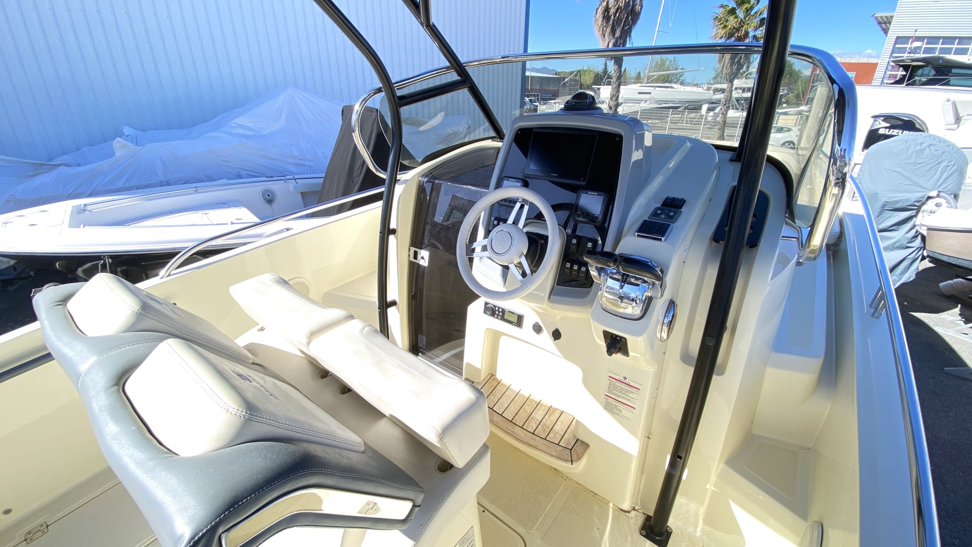 INVICTUS - 270 CX à vendre