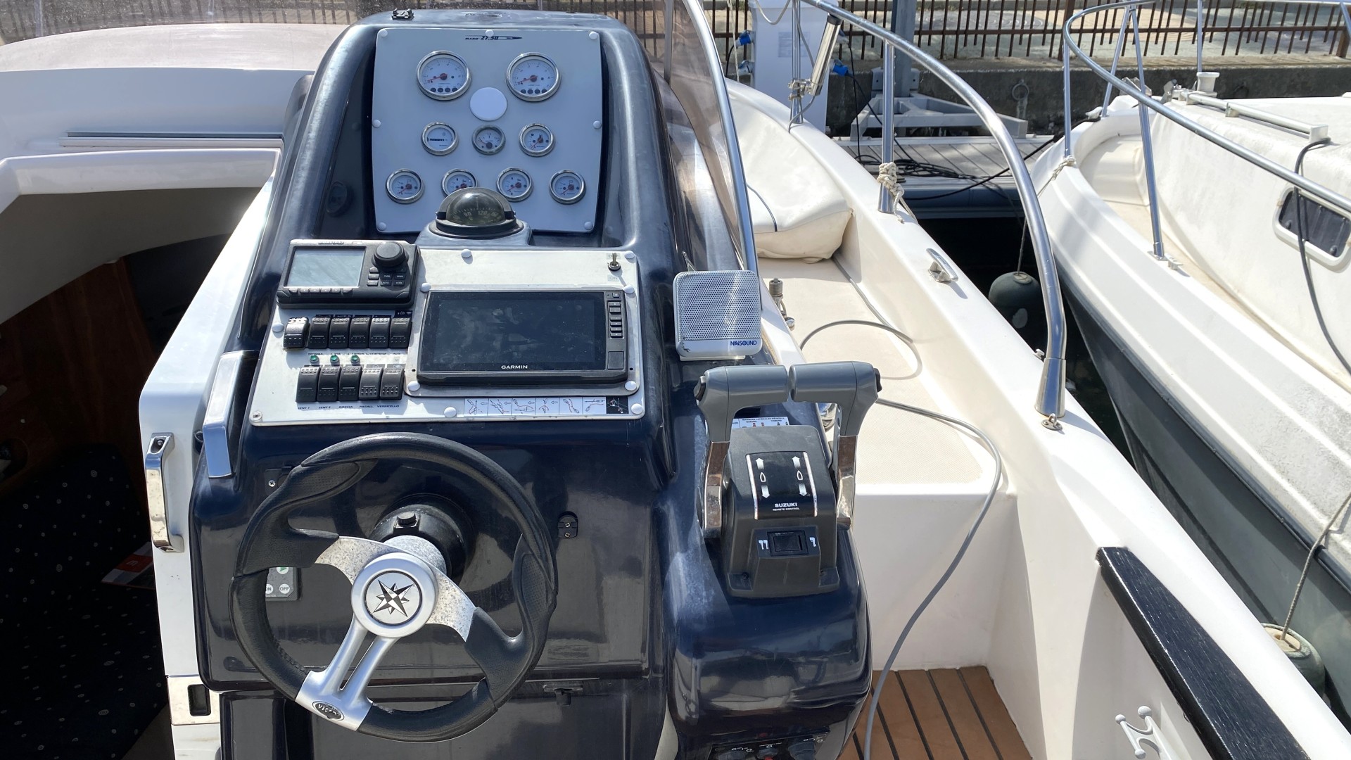 MANO MARINE - 27.5 à vendre