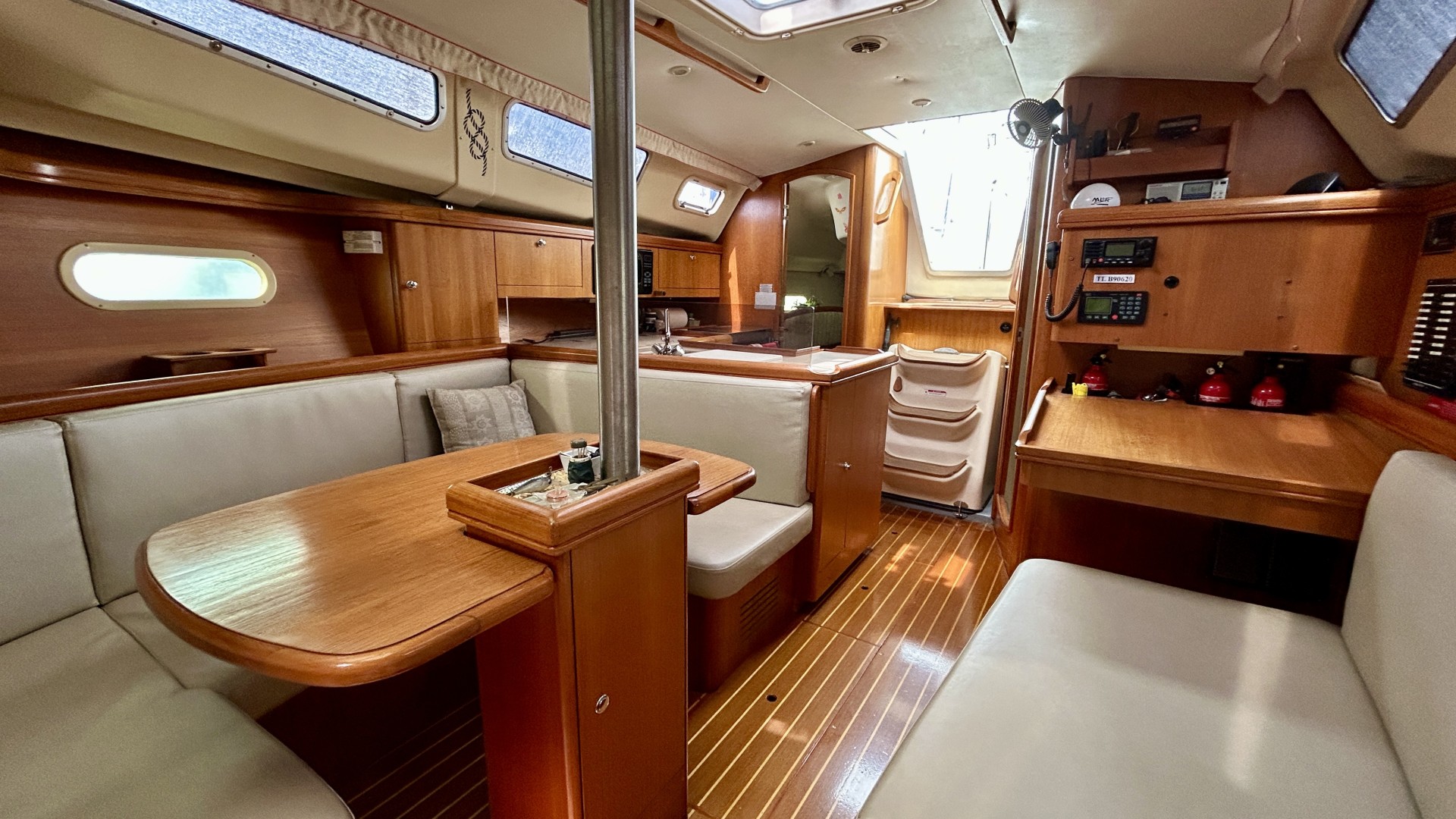 HUNTER MARINE - 356 à vendre