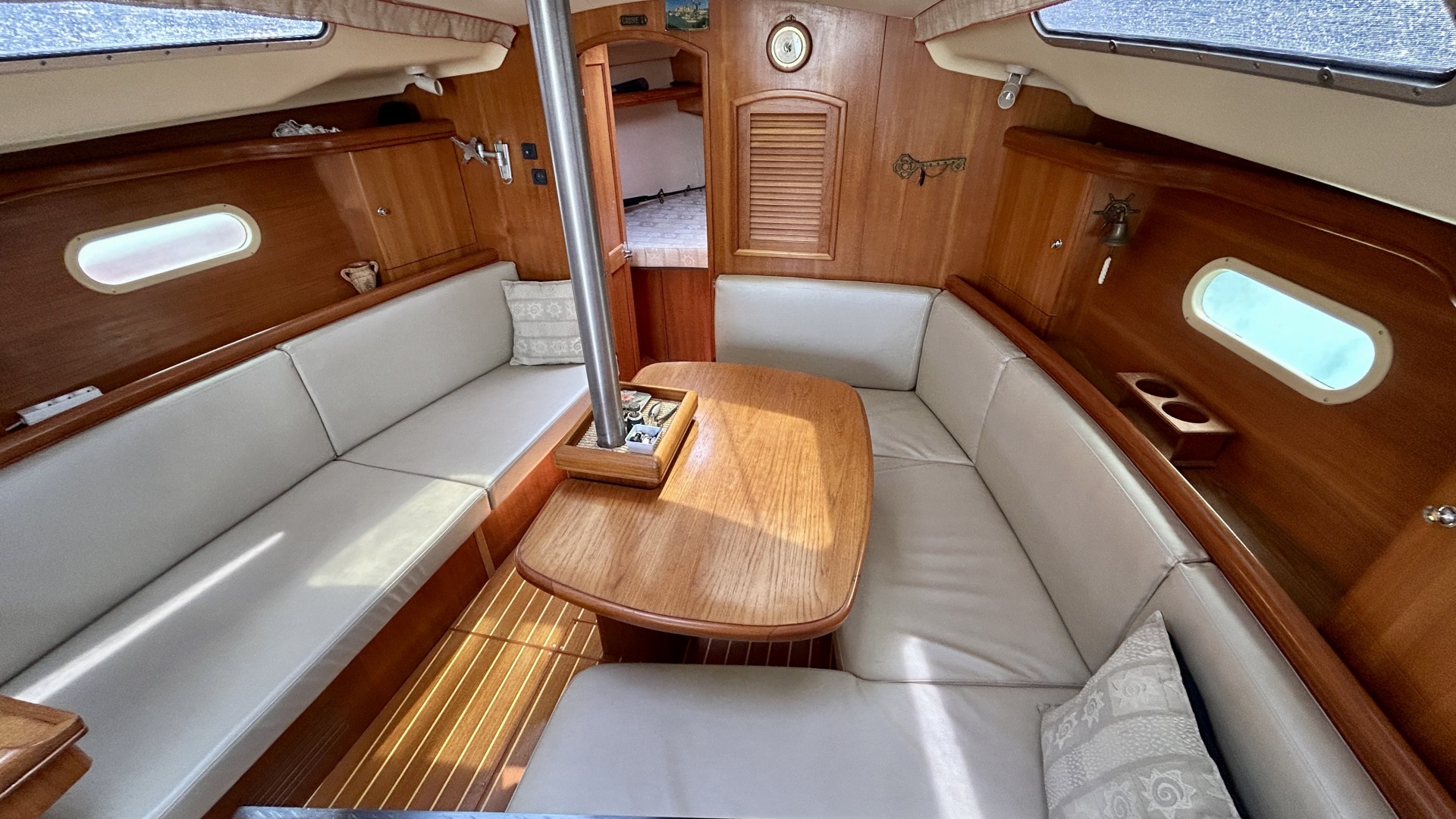 HUNTER MARINE - 356 à vendre