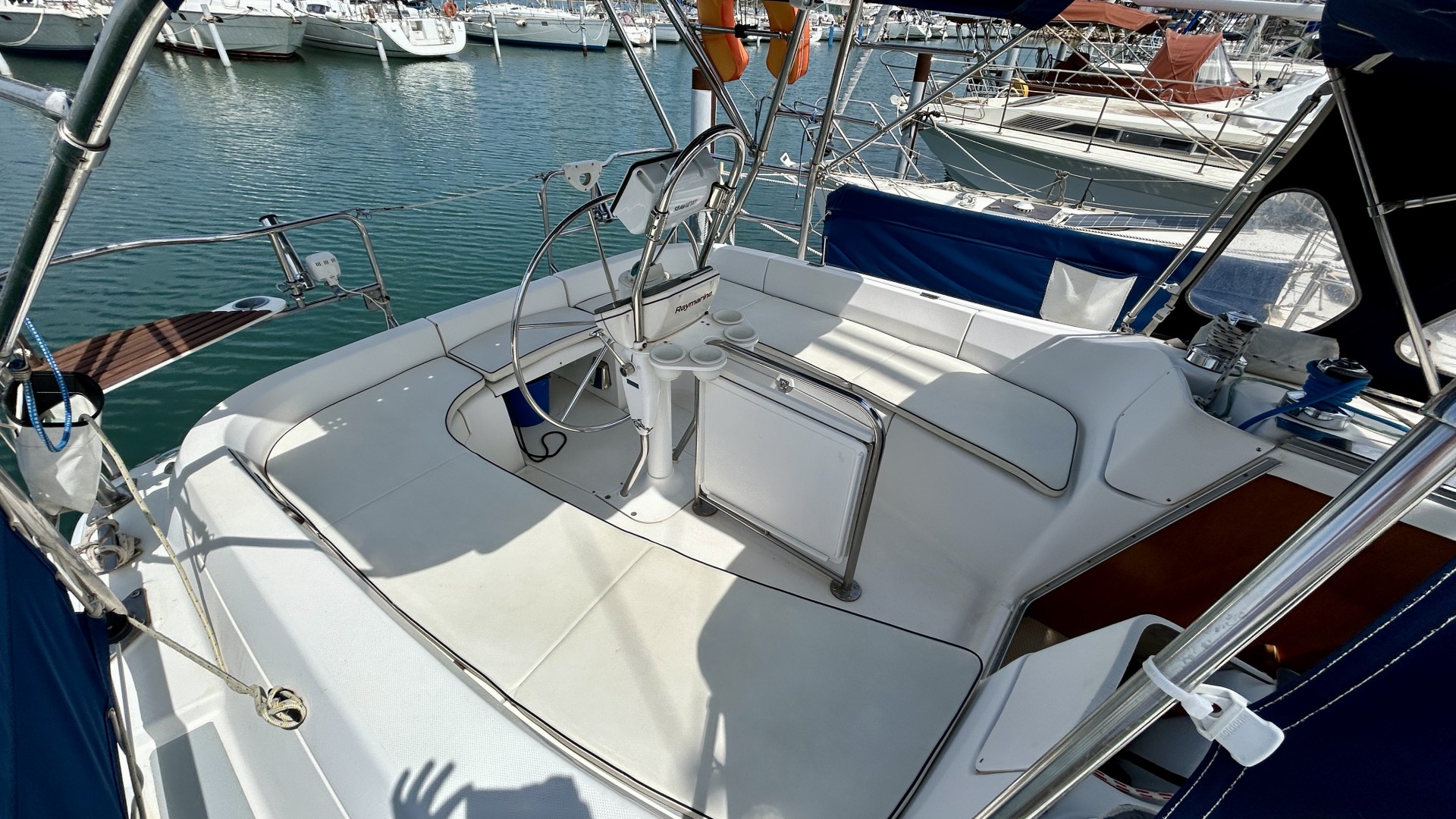 HUNTER MARINE - 356 à vendre