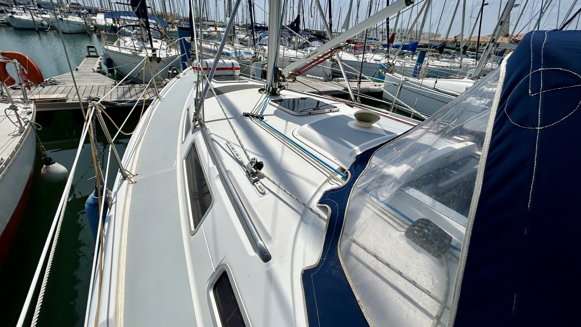 HUNTER MARINE - 356 à vendre