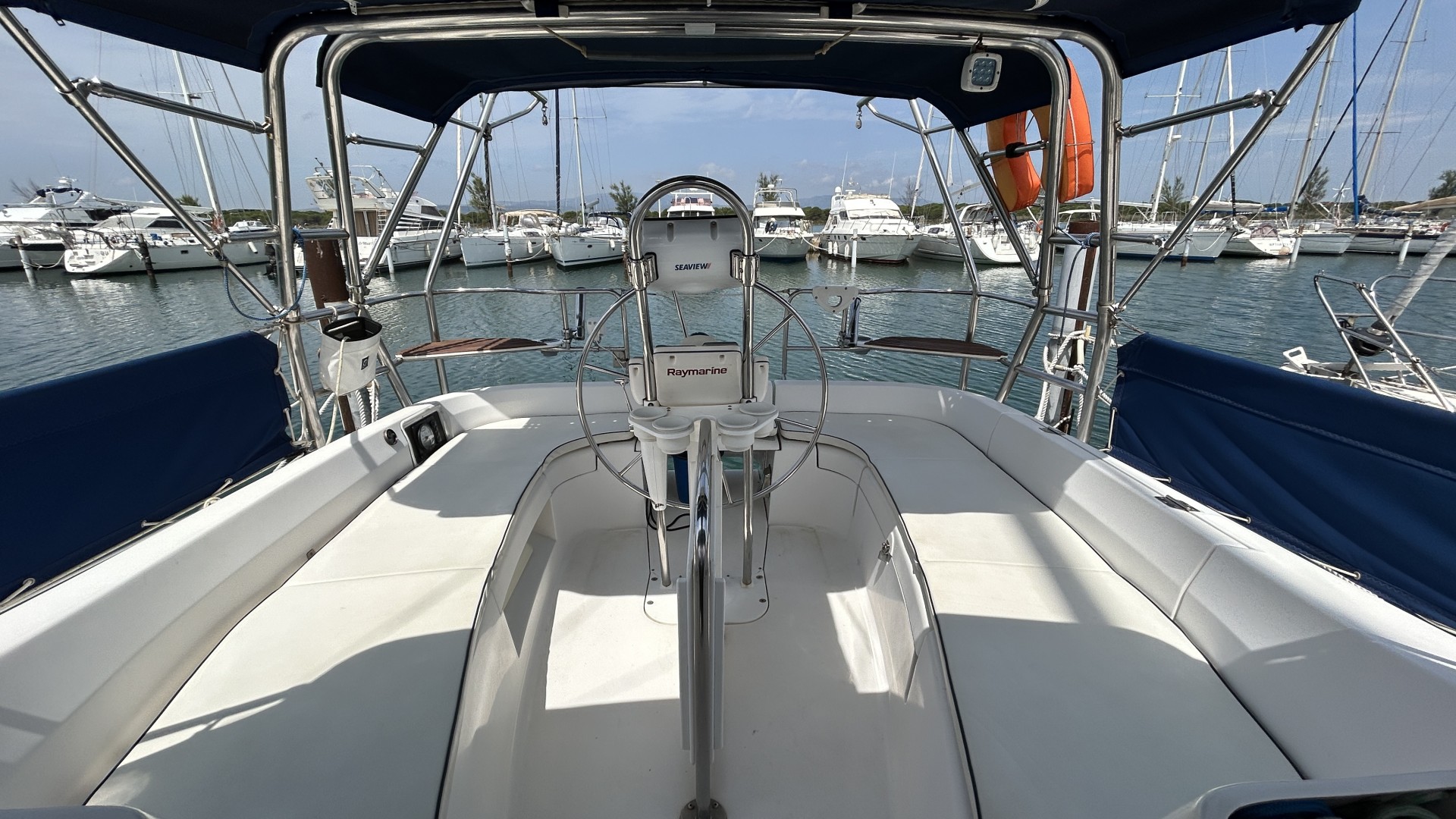 HUNTER MARINE - 356 à vendre