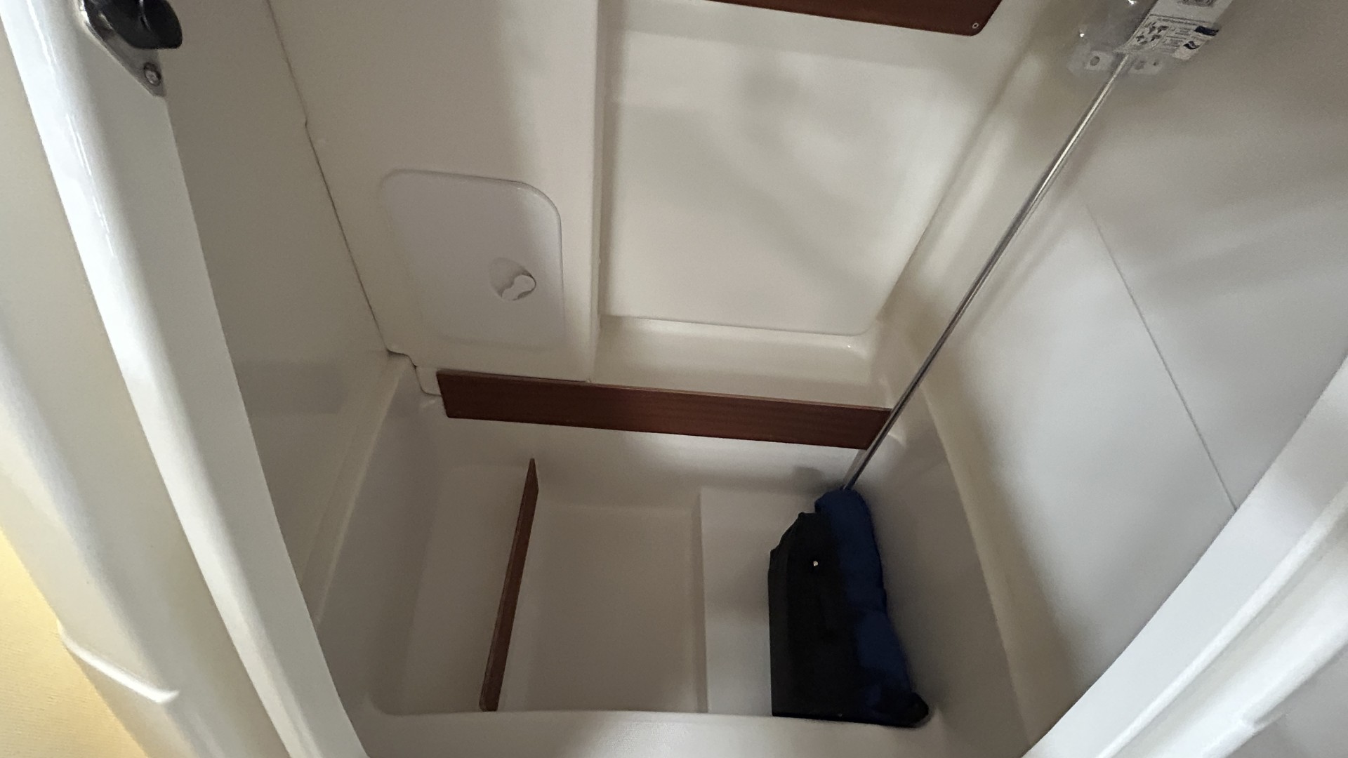 WHITE SHARK - 240CC à vendre