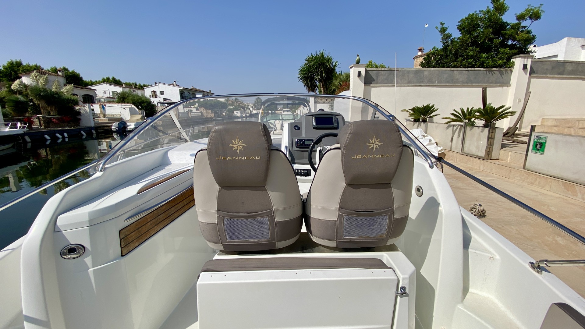 JEANNEAU - CAP CAMARAT 8.50 WA à vendre