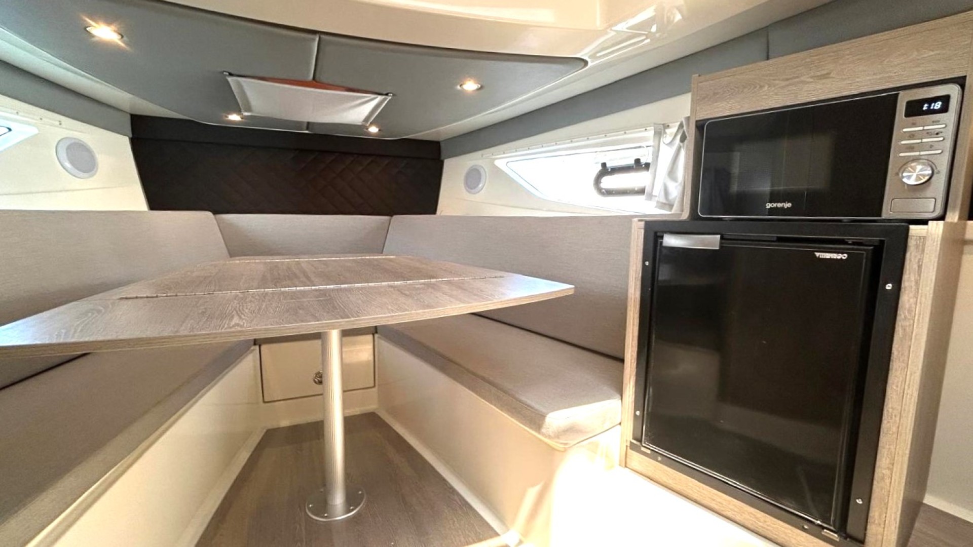 QUICKSILVER - 875 SUNDECK à vendre
