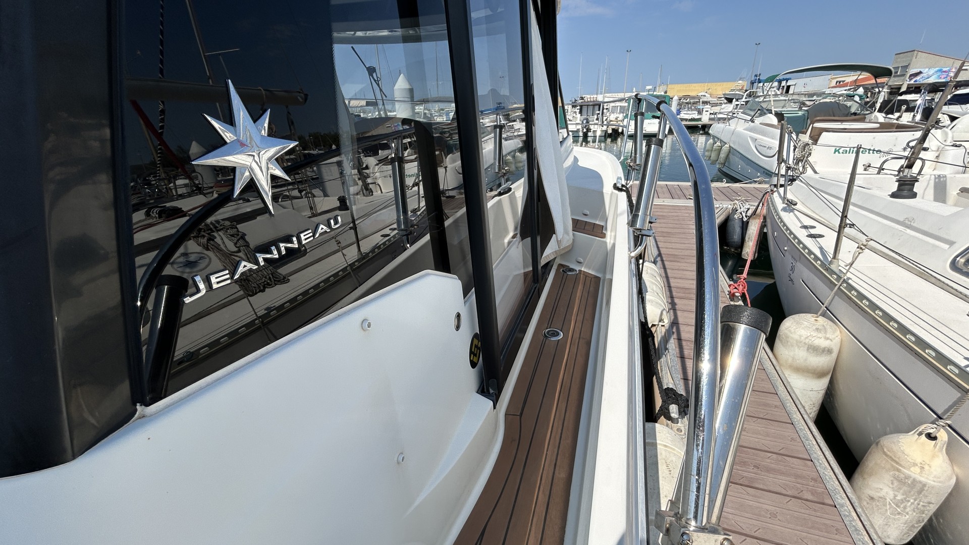 JEANNEAU - MERRY FISHER 895 à vendre