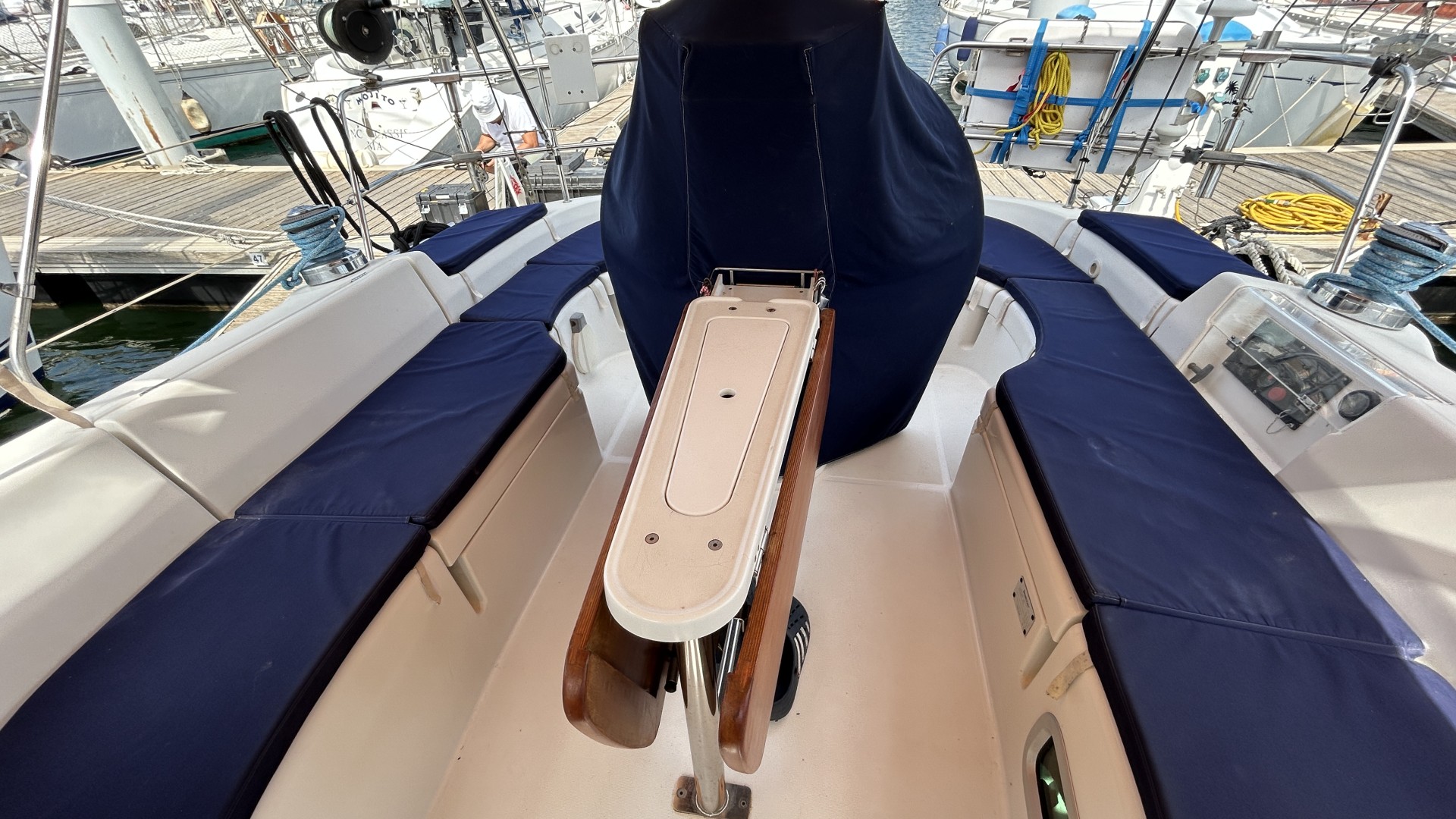 BENETEAU - OCEANIS 423 CLIPPER à vendre