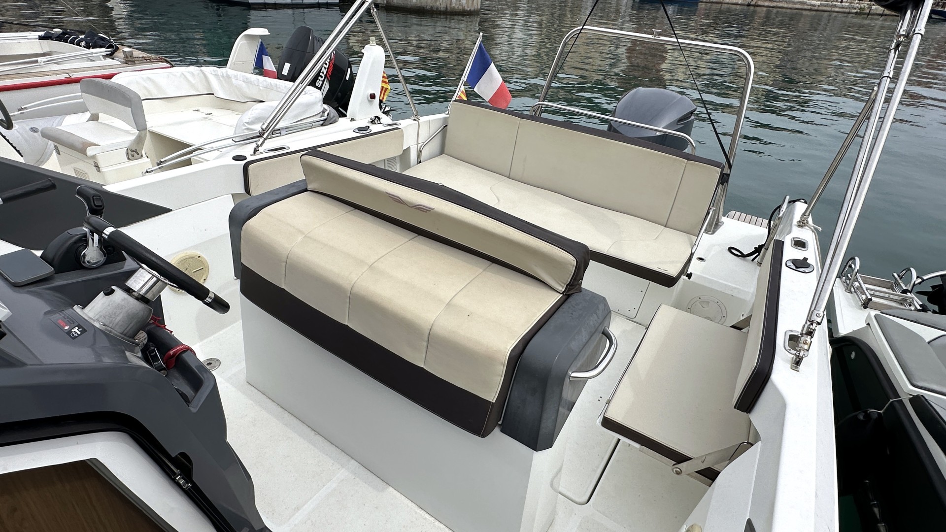 BENETEAU - FLYER 7.7 SUNDECK à vendre