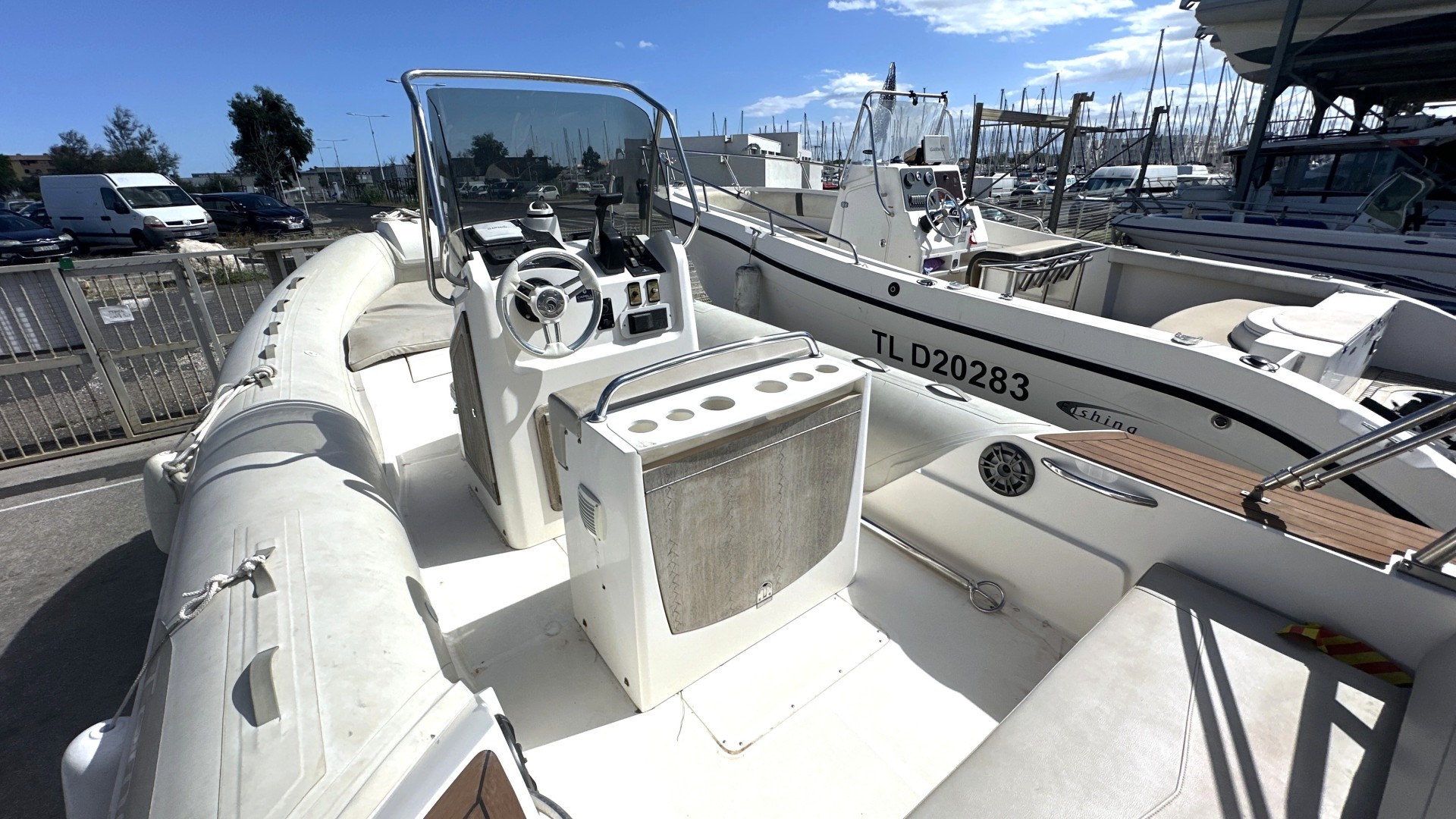 CAPELLI - TEMPEST 690 à vendre