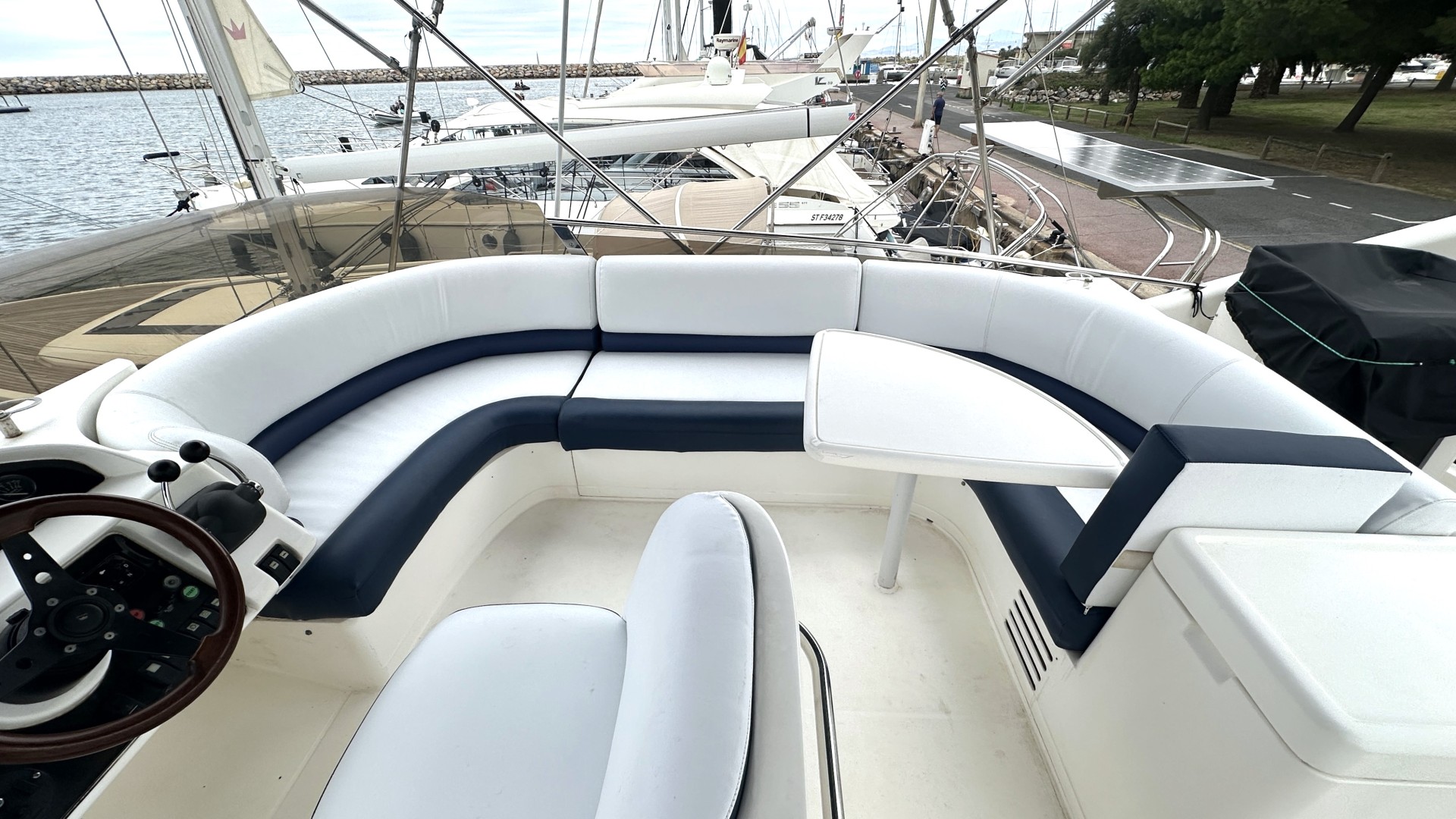 PRINCESS - 45 FLY à vendre