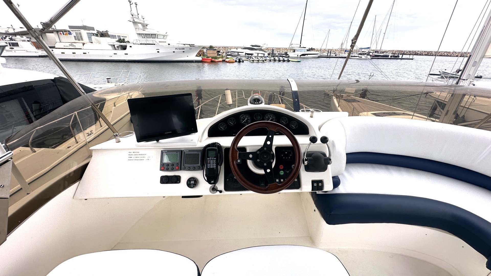 PRINCESS - 45 FLY à vendre