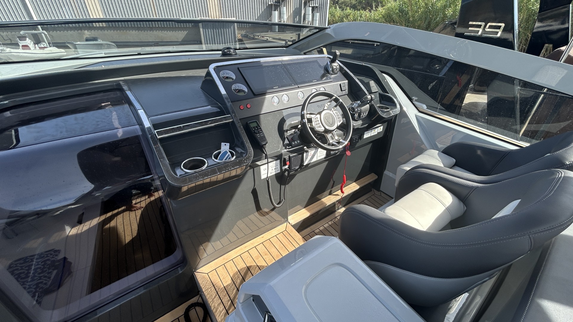 FAIRLINE - F-LINE 33 à vendre