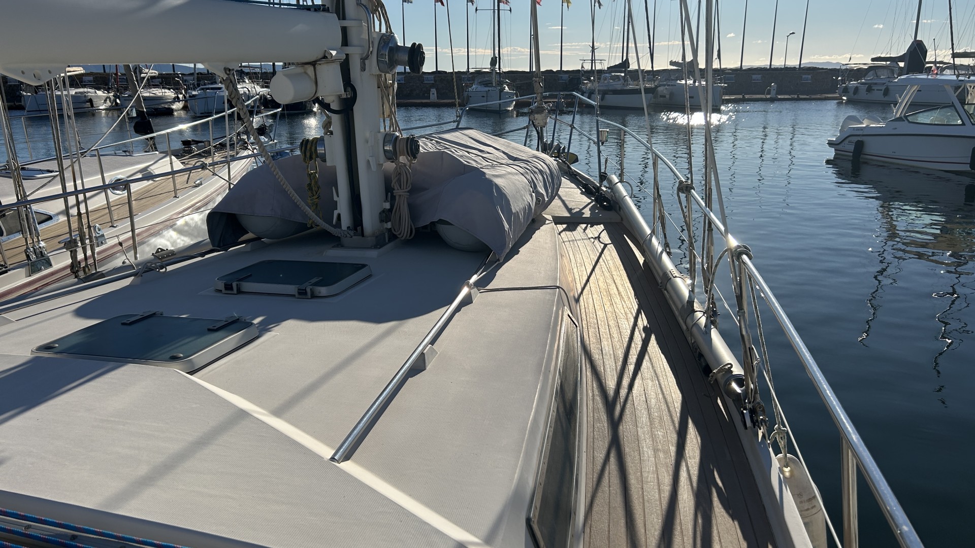 AMEL - MANGO 52 à vendre