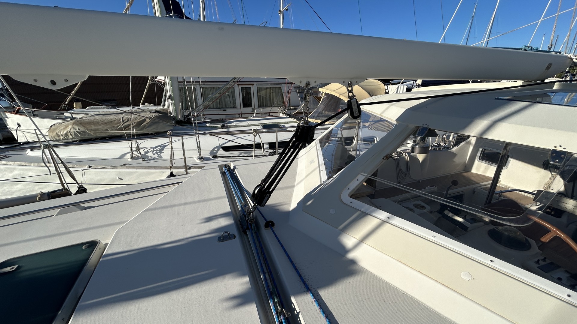 AMEL - MANGO 52 à vendre