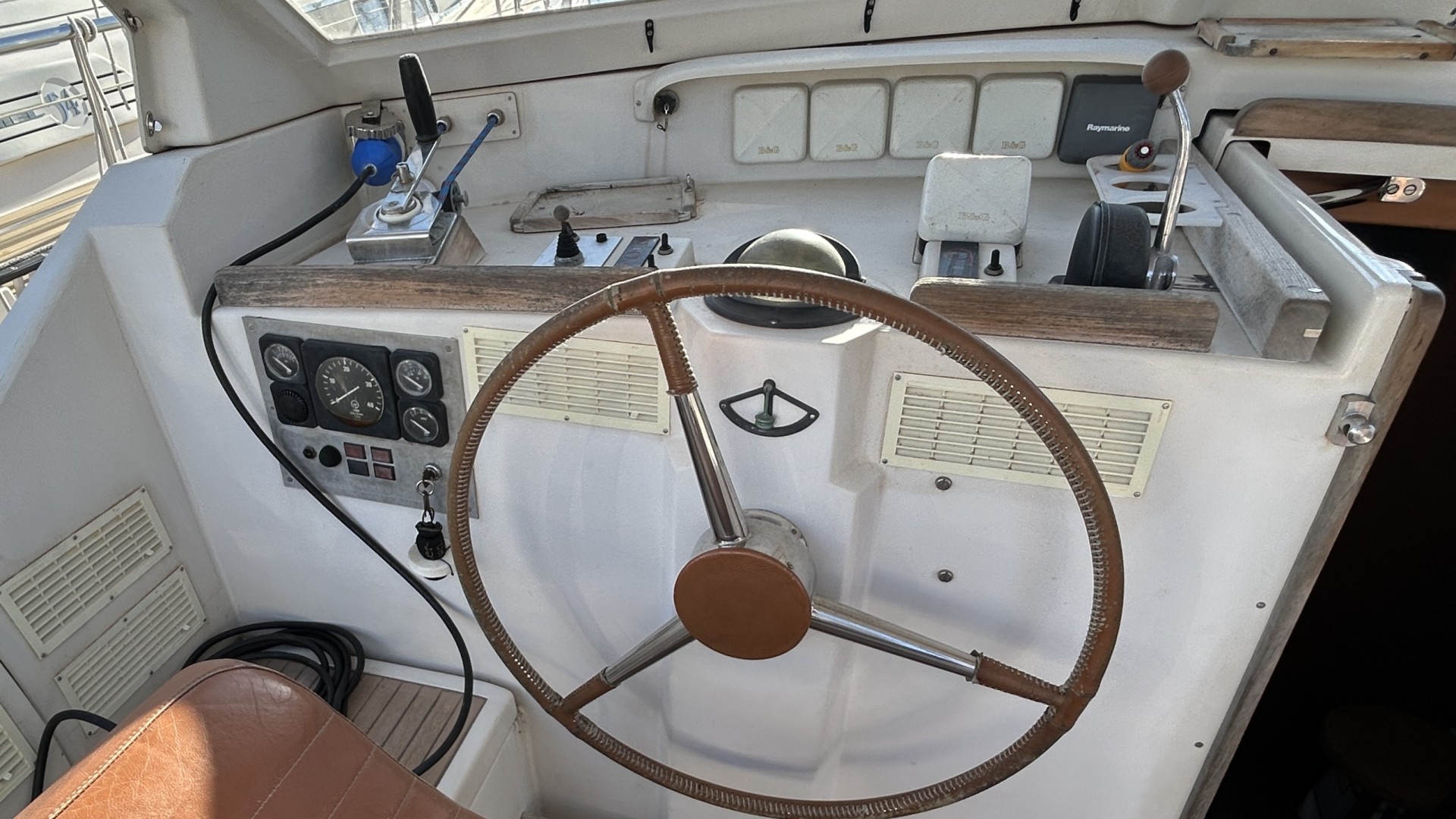 AMEL - MANGO 52 à vendre