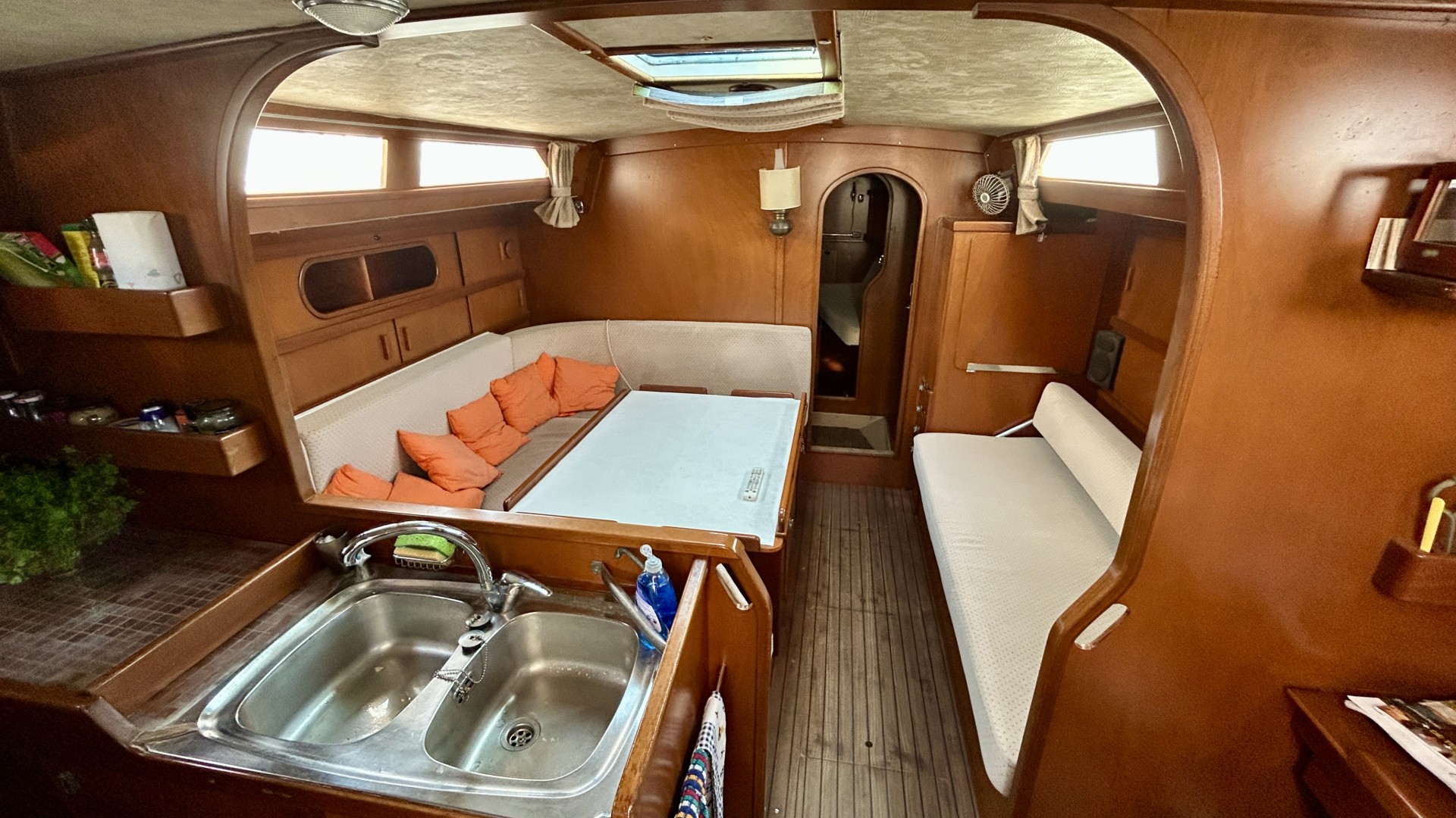 AMEL - MANGO 52 à vendre