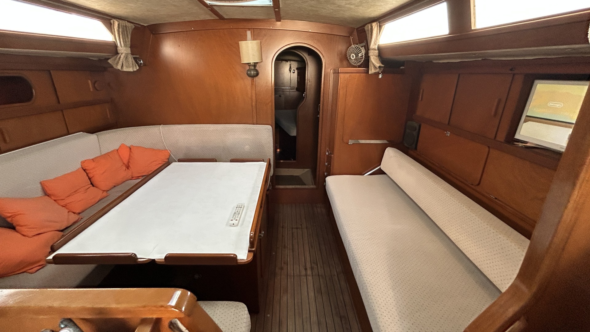 AMEL - MANGO 52 à vendre