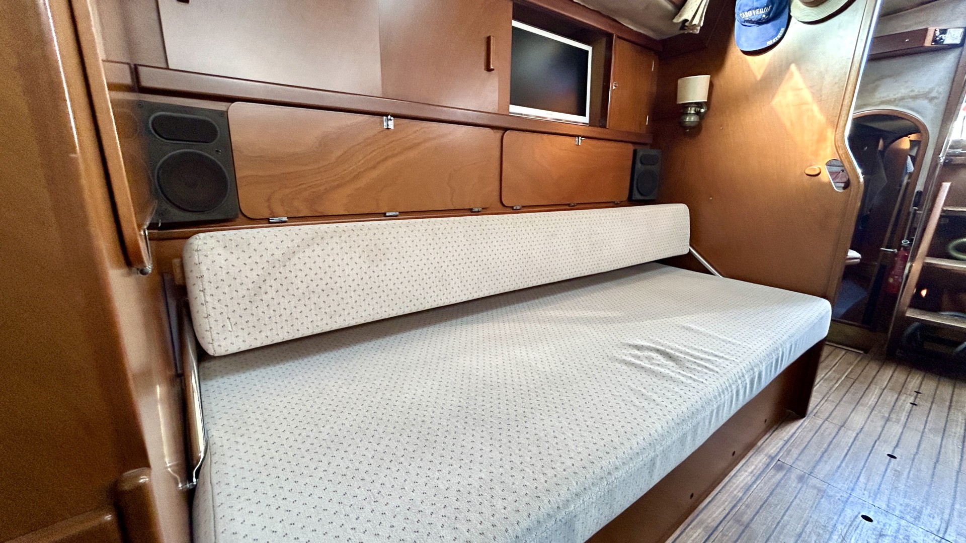 AMEL - MANGO 52 à vendre