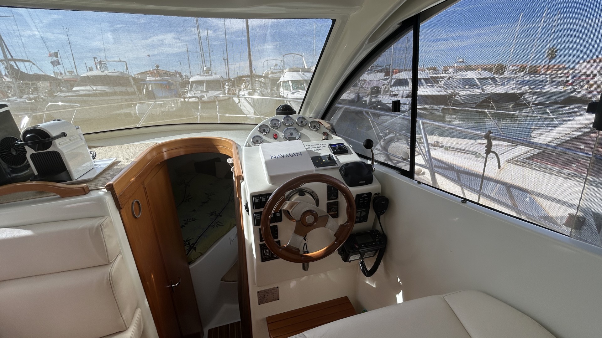 ST BOATS - 27 Fly à vendre