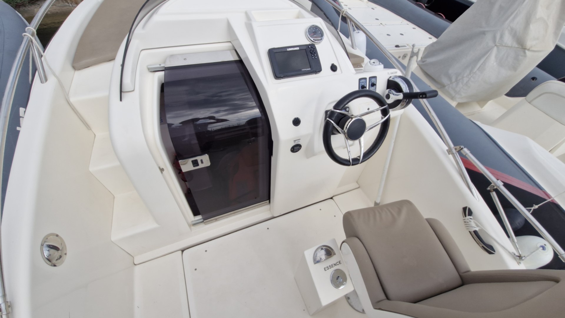 CLEAR MARINE - LIBRA CABIN 6.5 à vendre