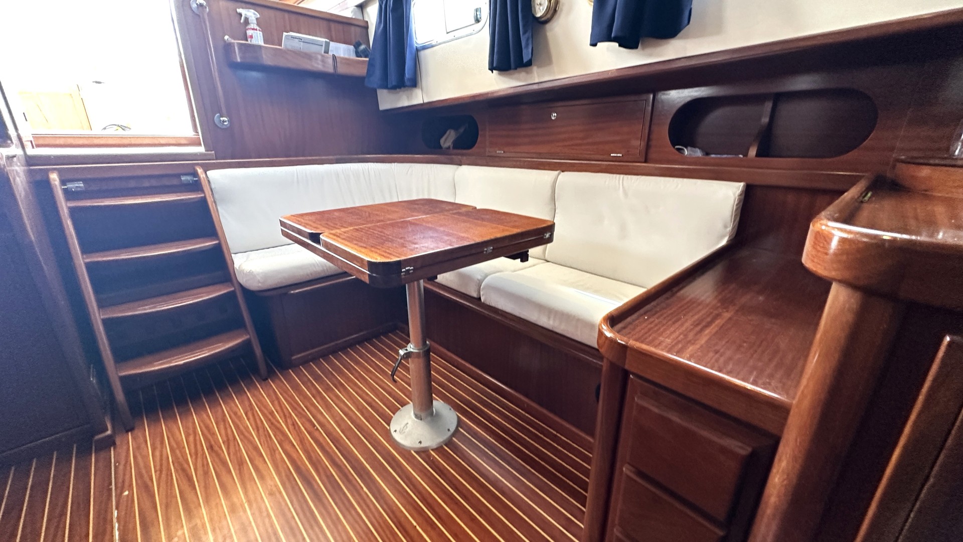 MENORQUIN YACHT - 110 à vendre