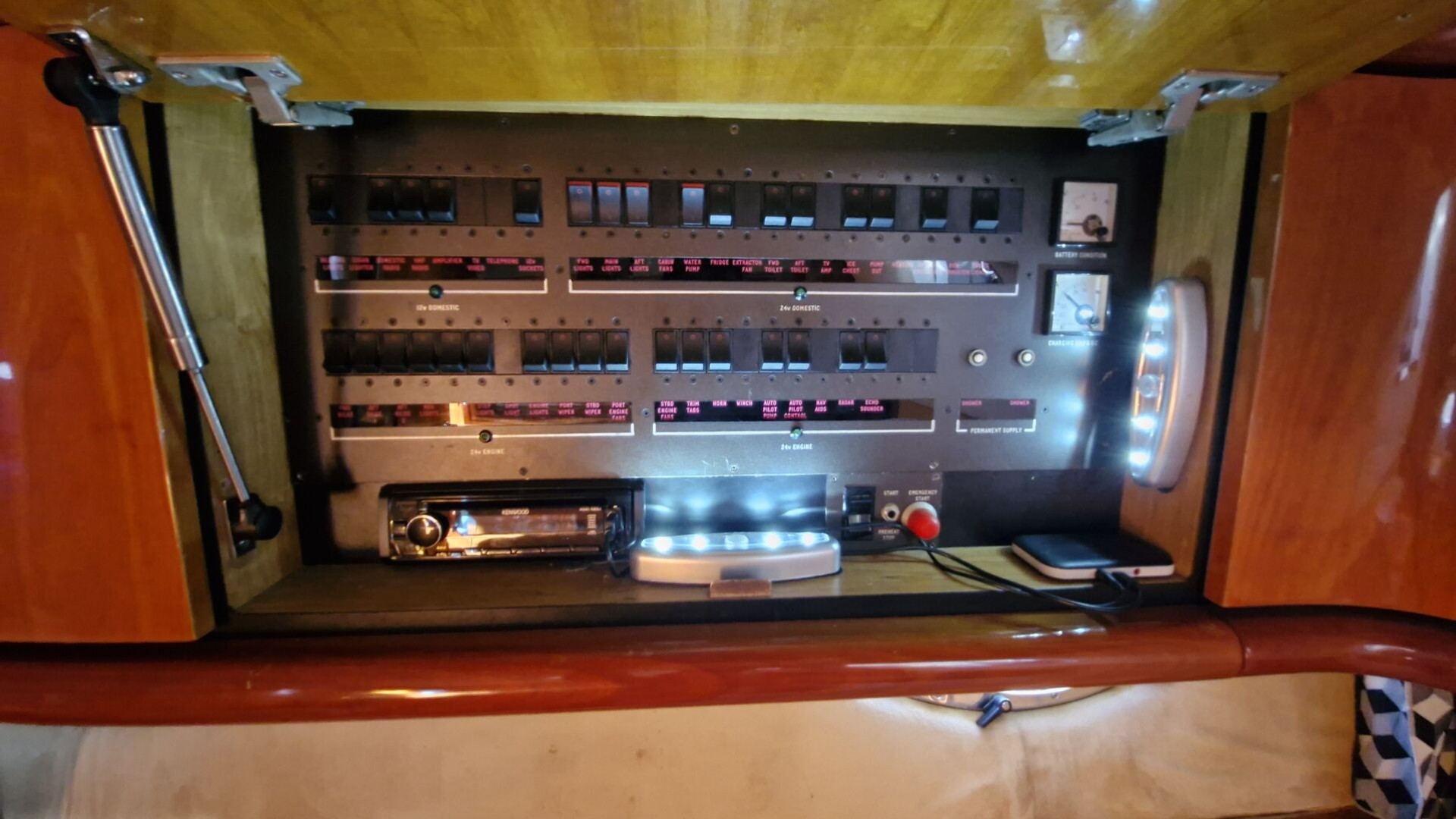 SUNSEEKER - CAMARGUE 47 à vendre