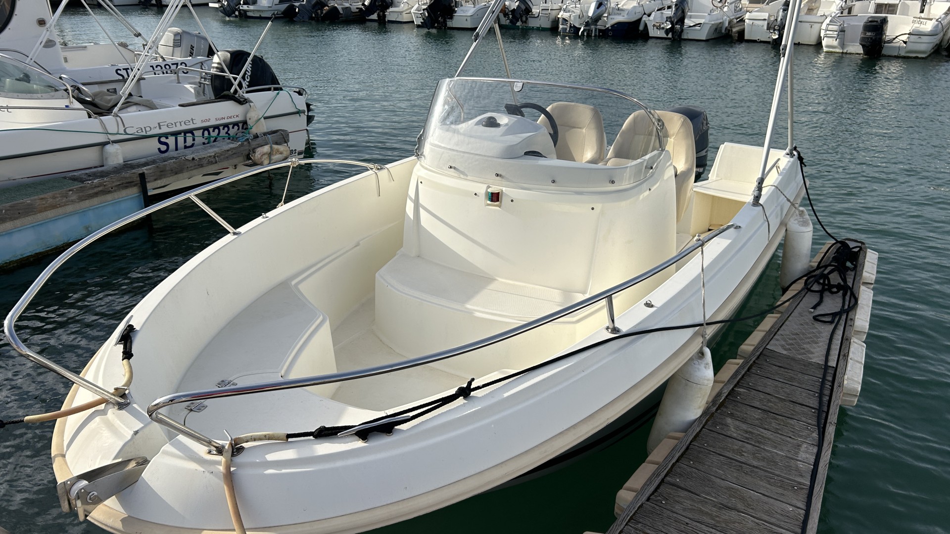 JEANNEAU - CAP CAMARAT 555 à vendre