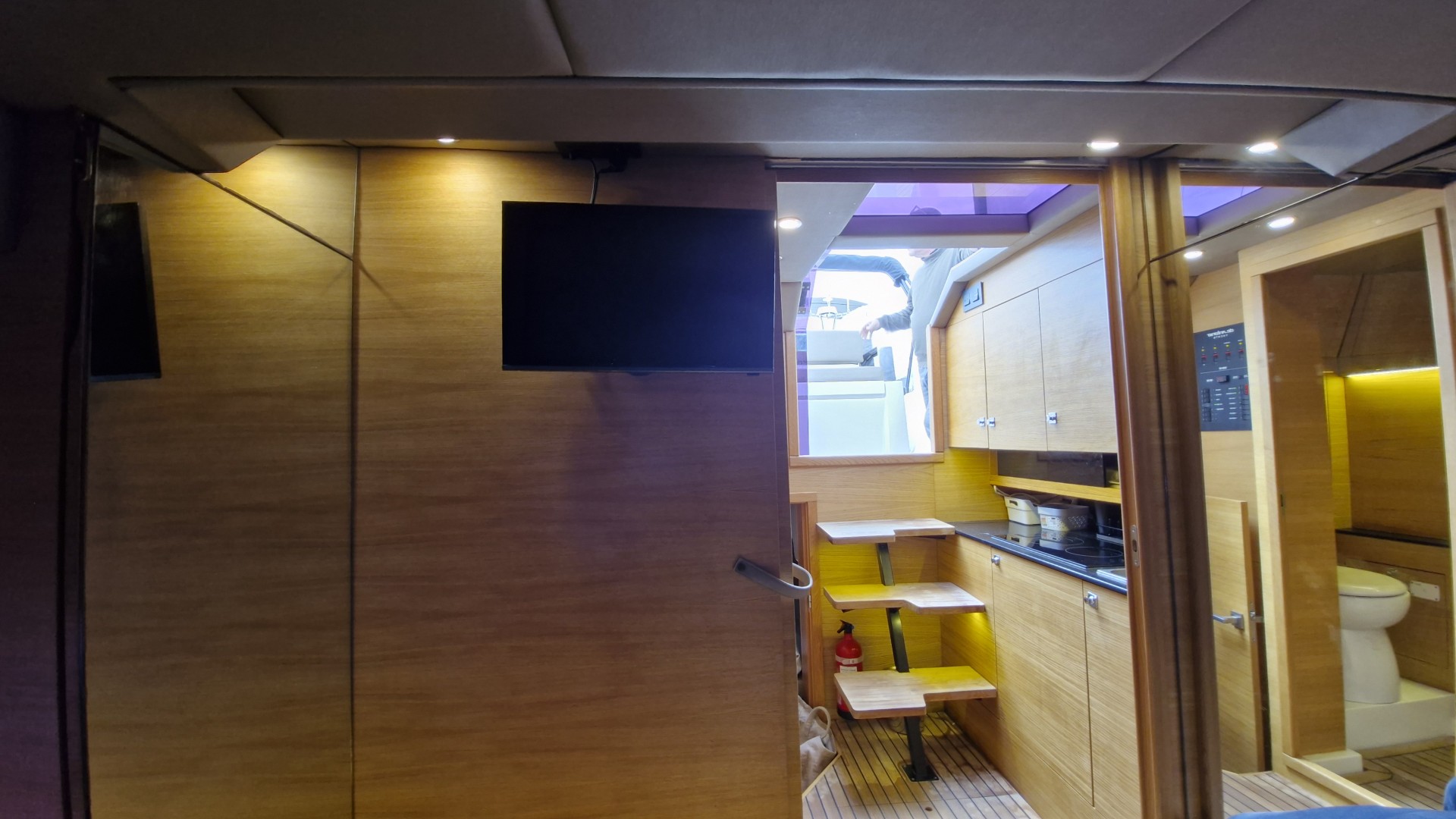 DE ANTONIO YACHTS - D33 CRUISER à vendre