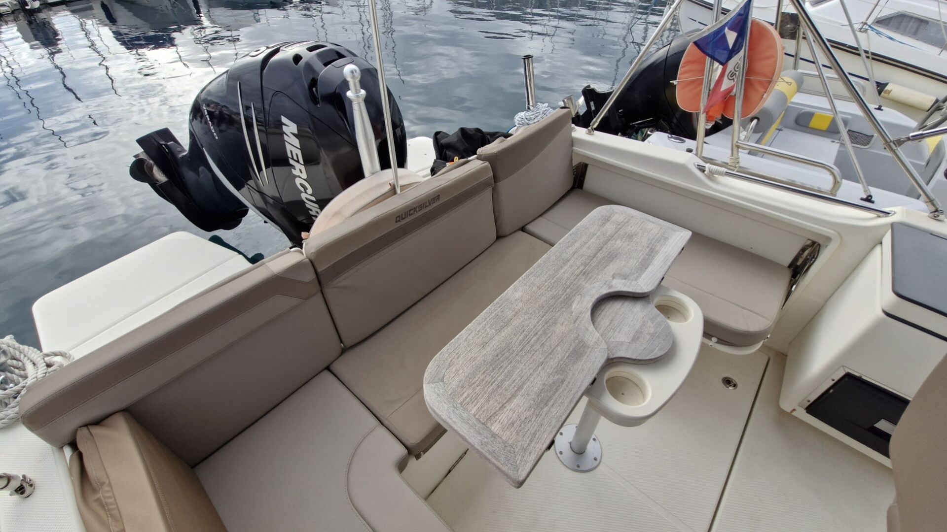 QUICKSILVER - 755 Sundeck à vendre