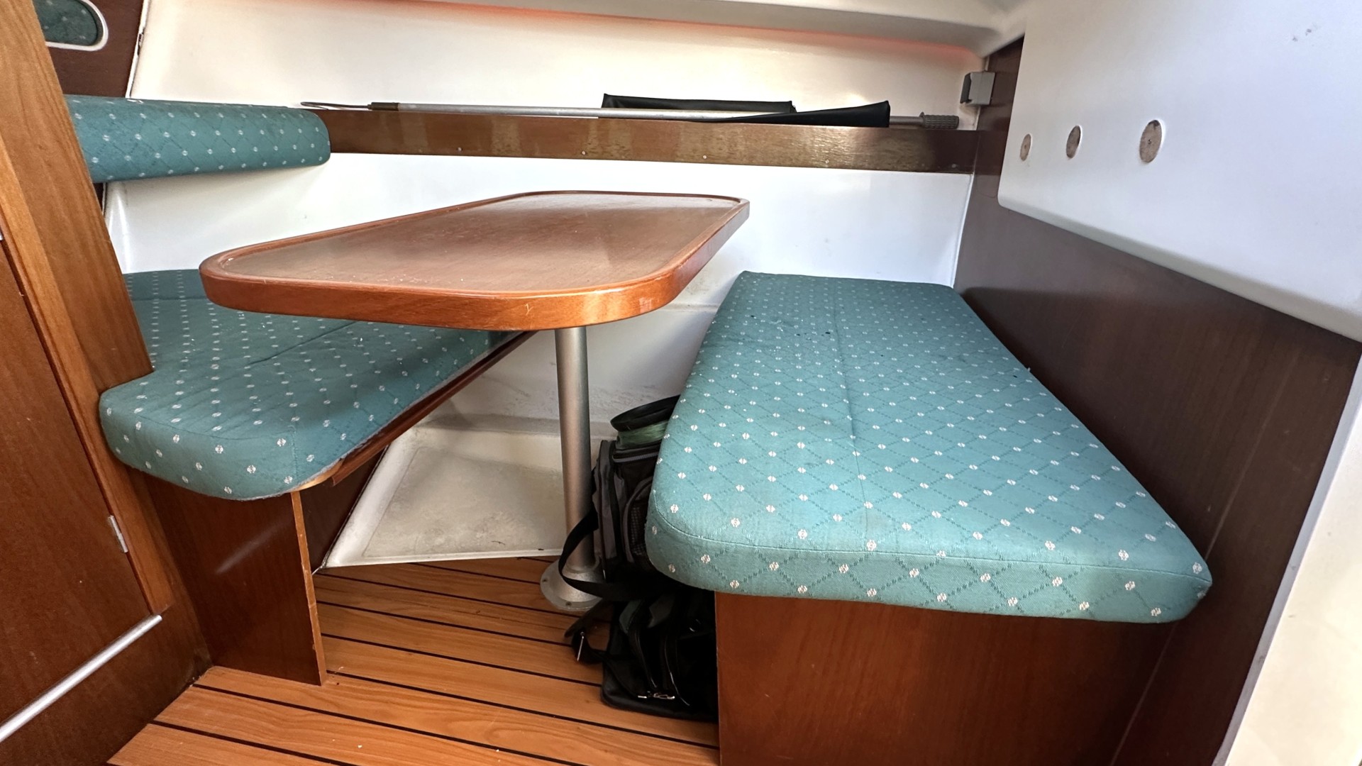 BENETEAU - ANTARES 710 à vendre